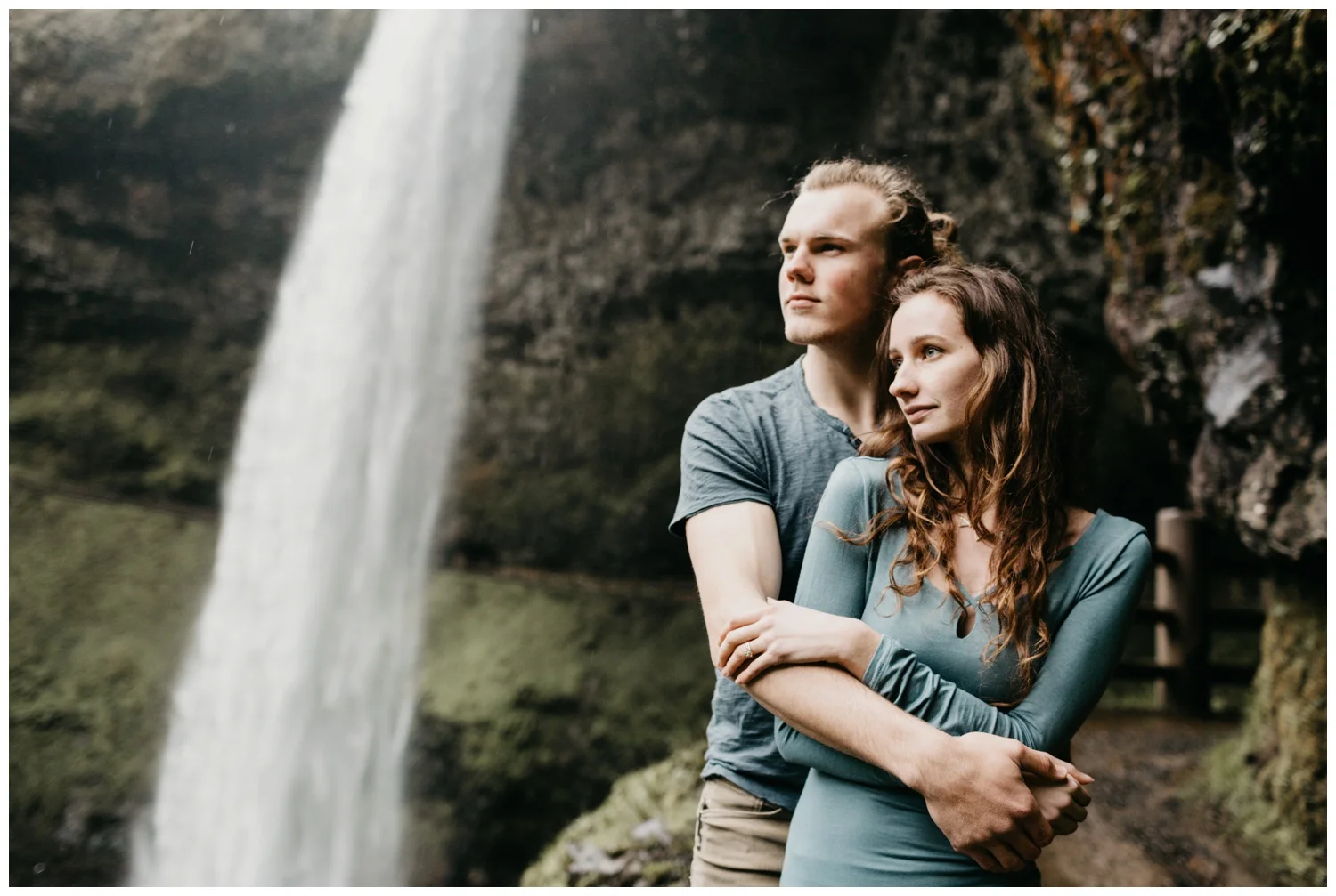 silver_falls_engagement_portraits_0015.jpg