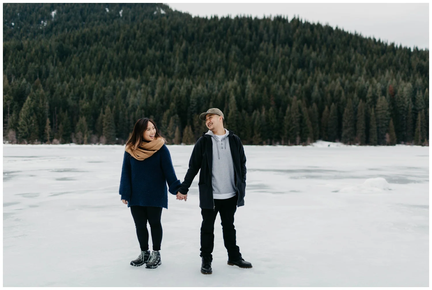trillium_lake_engagement_shoot_0046.jpg
