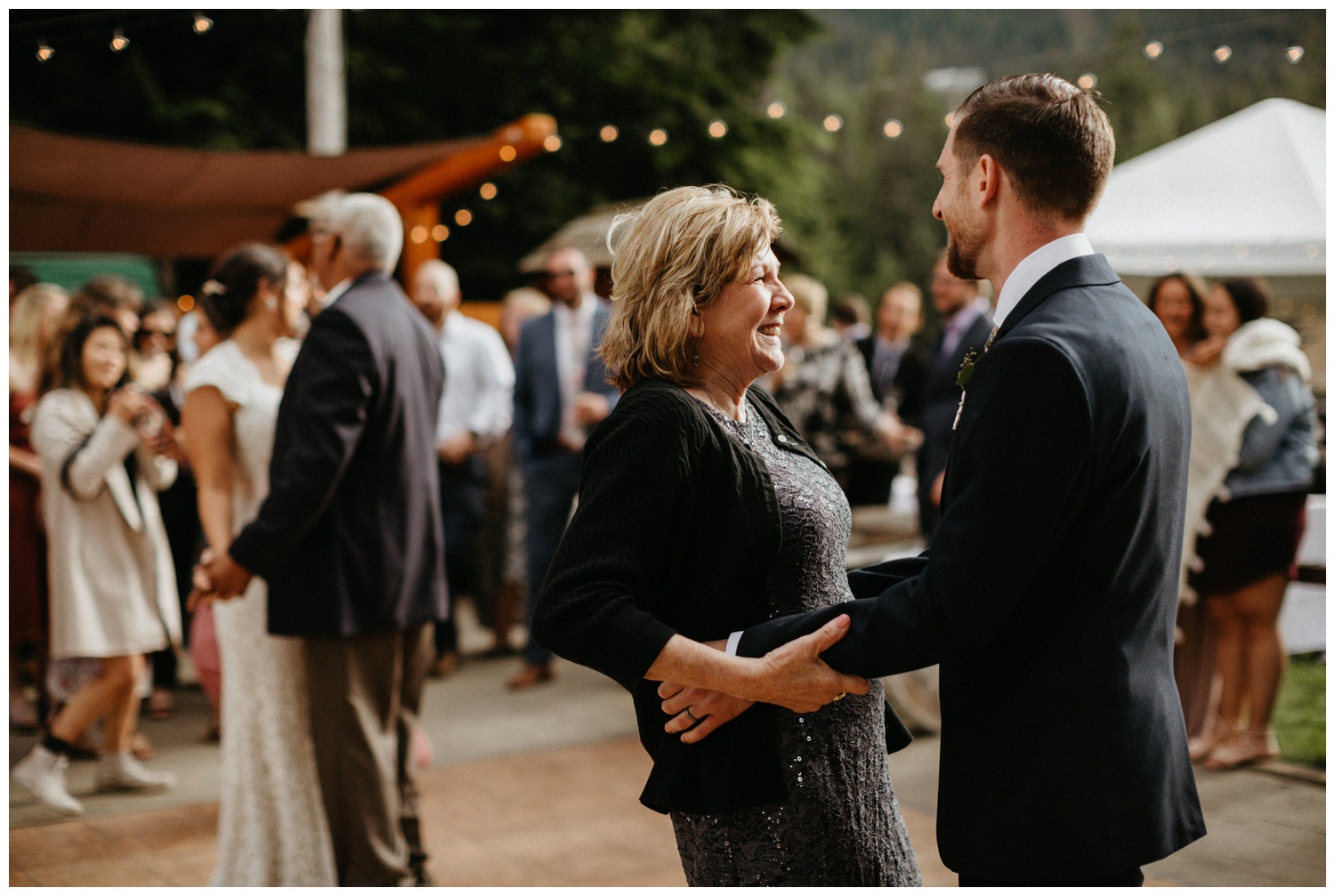 jasmine-j-photography-mt-hood-skibowl-wedding_0098.jpg