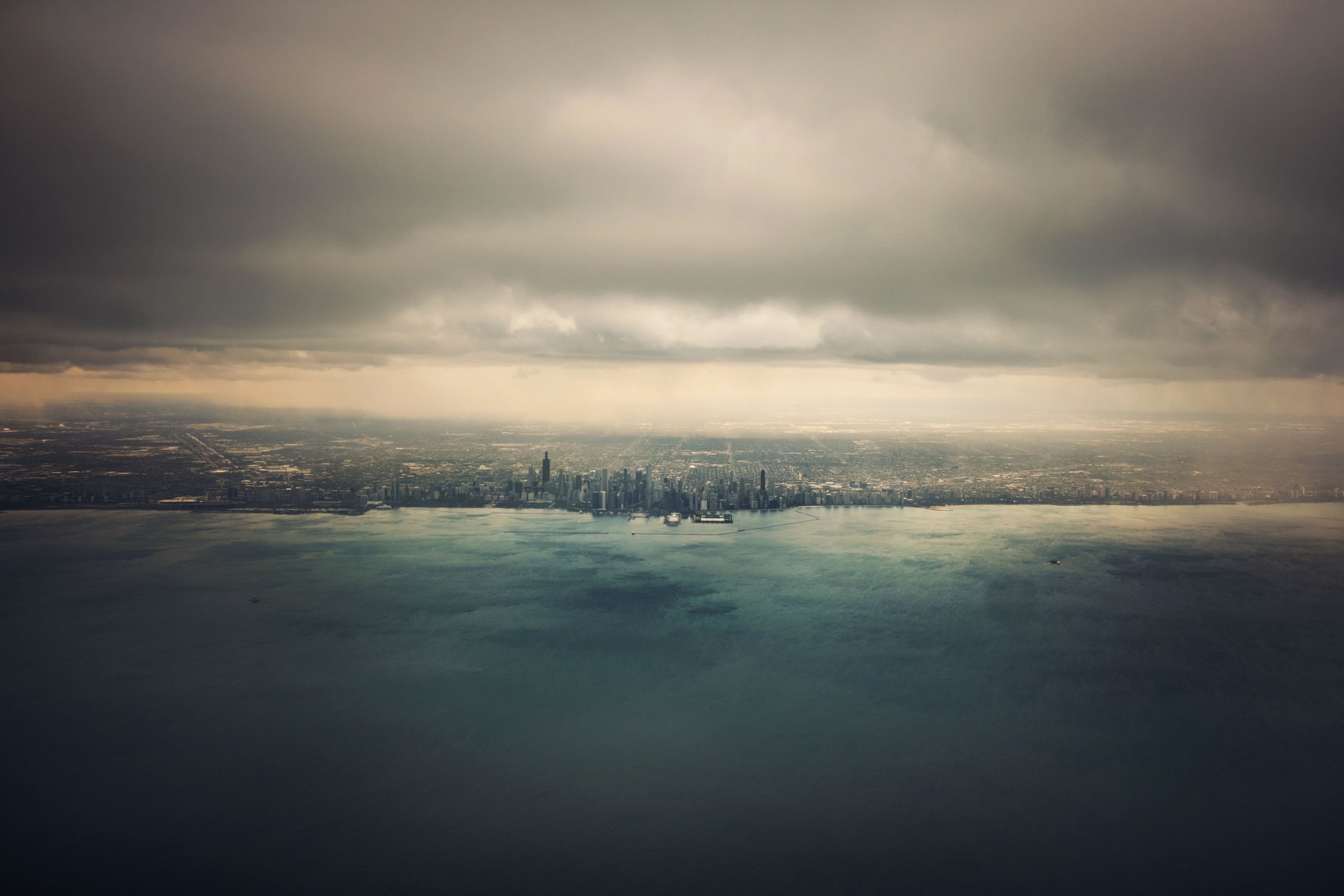 2023_04_23_downtown Chicago from the sky_Clayton Hauck_0947_edit.jpg