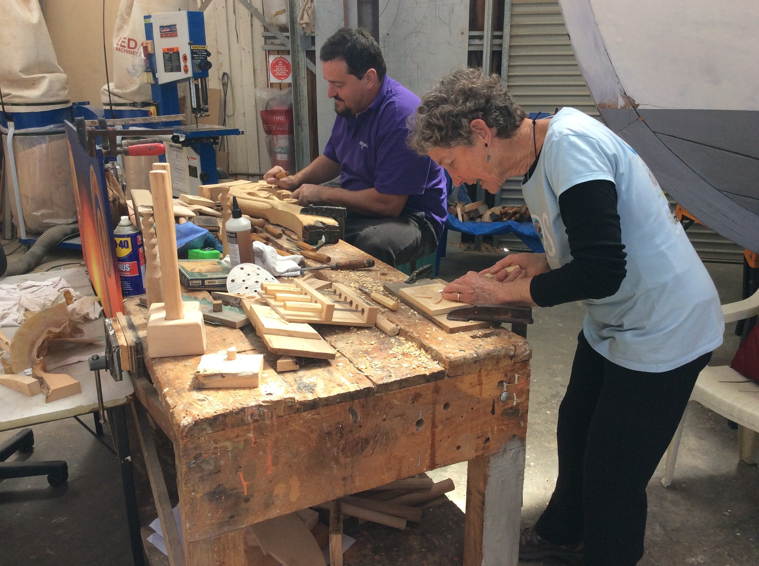 Wunjo woodcarving with Francis
