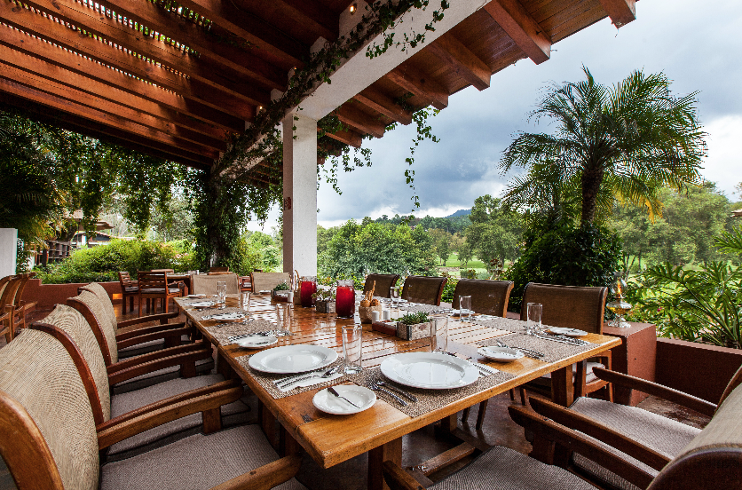 hotel avandaro valle de bravo restaurante bar.png