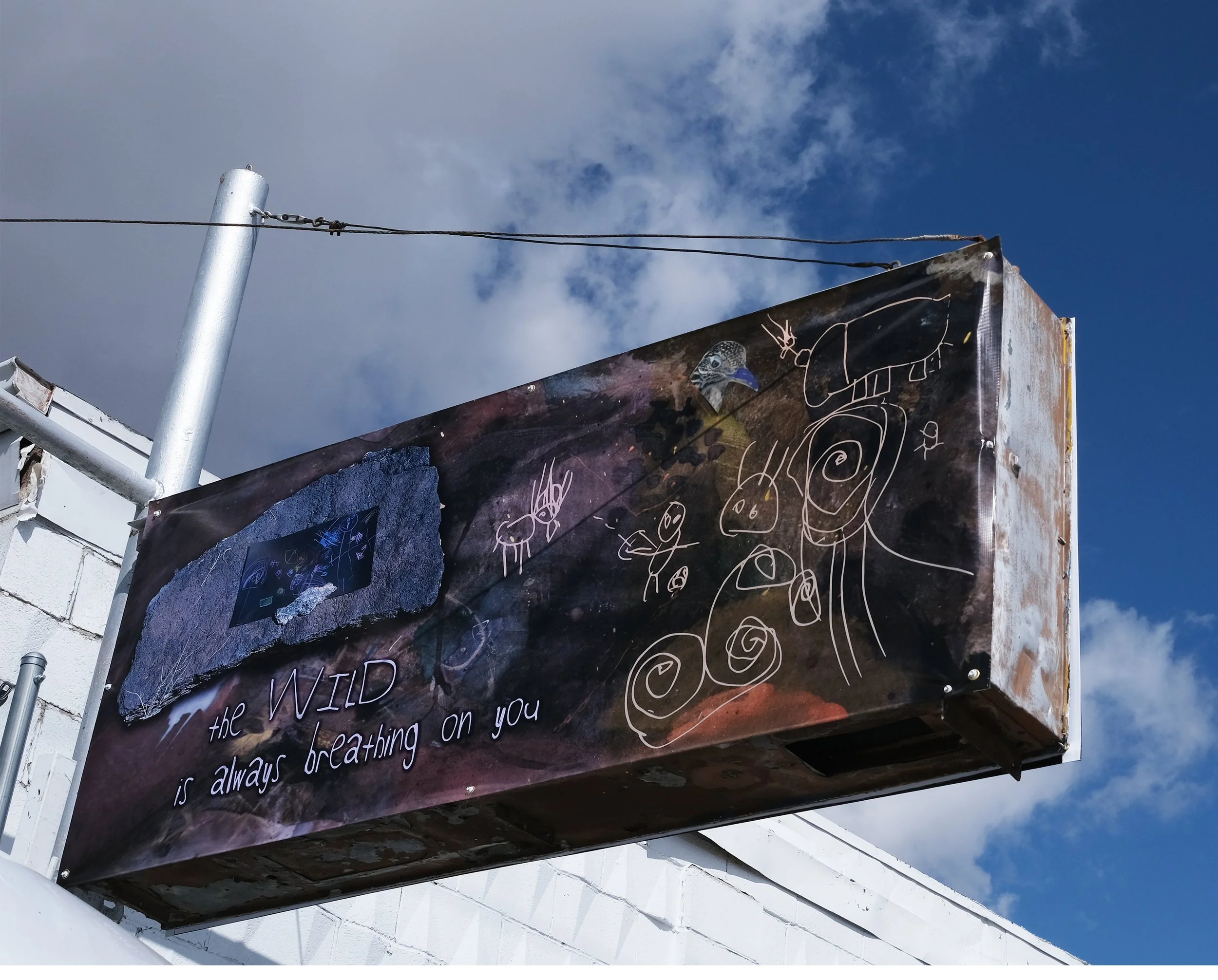 On Sign3.jpg