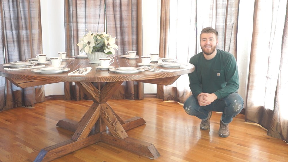 Diy Round Farmhouse Dining Table, How To Build A Round Farmhouse Dining Table