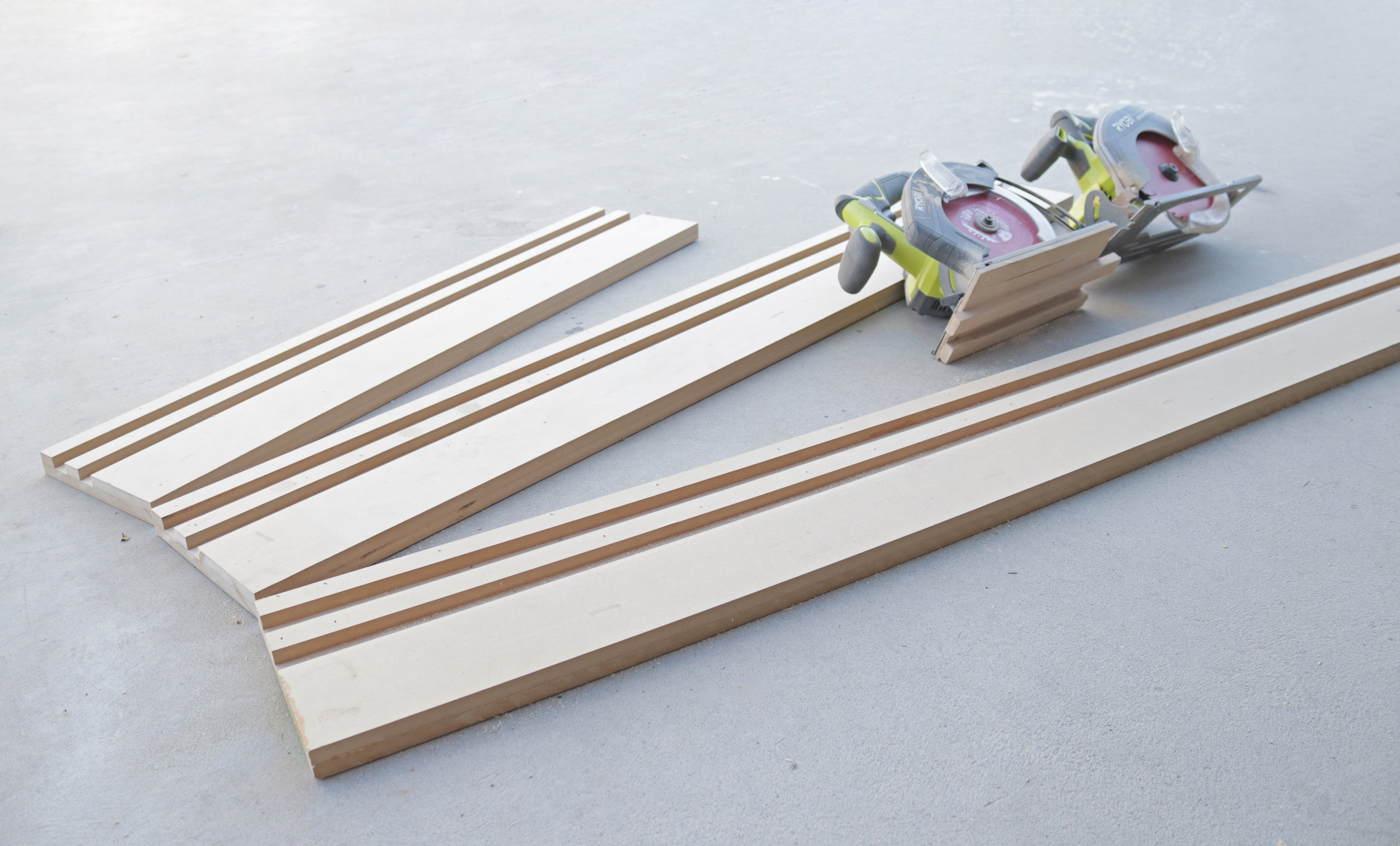 DIY Track Saw Guide for standard Circular Saw. By: Mike Montgomery | Modern Builds
