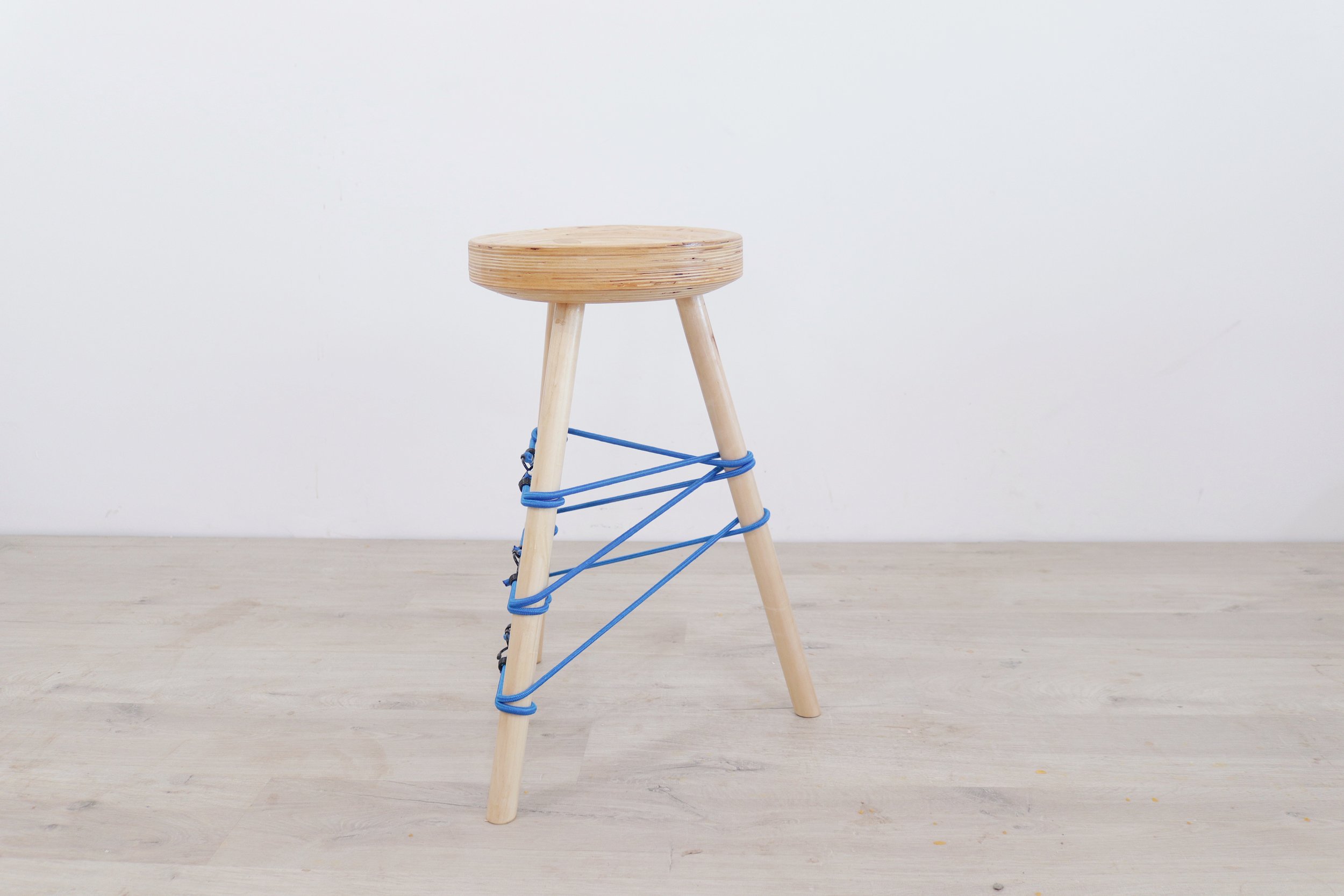  The Bungee Cord Stool. Designed by Mike Montgomery &amp; Ben Paik | Modern Builds 