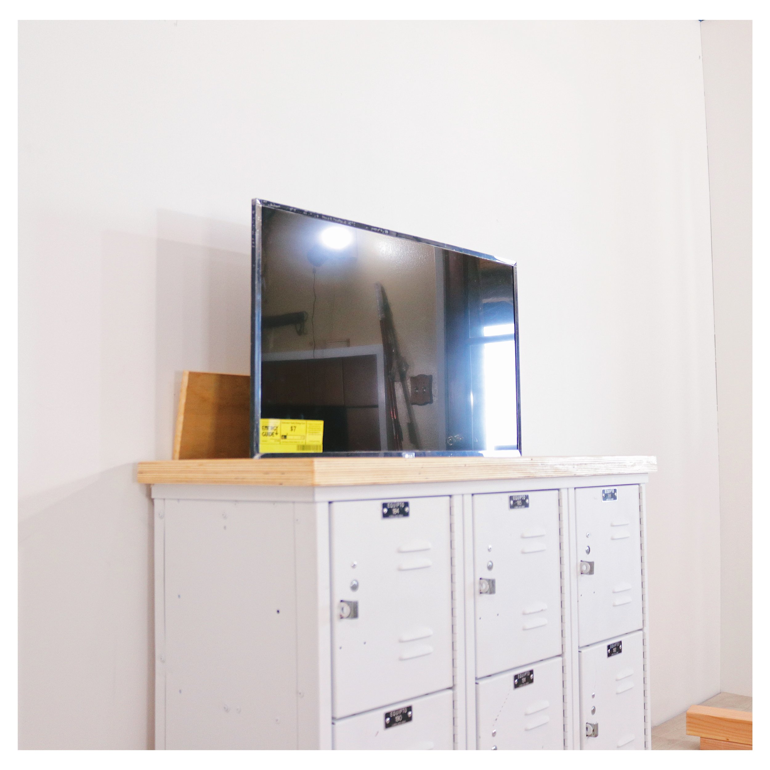  Vintage Lockers Turned Into a TV Lift, Media Console. by: Mike Montgomery | Modern Builds 