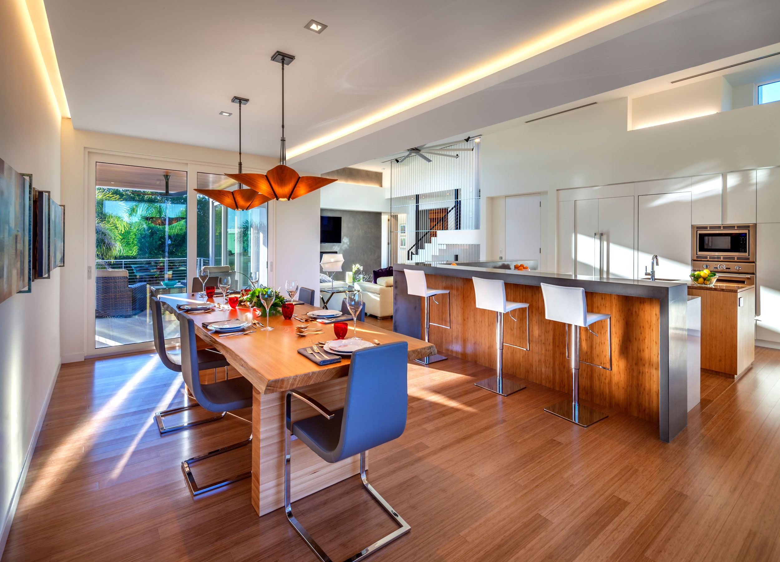 60-005 F Dining.jpg