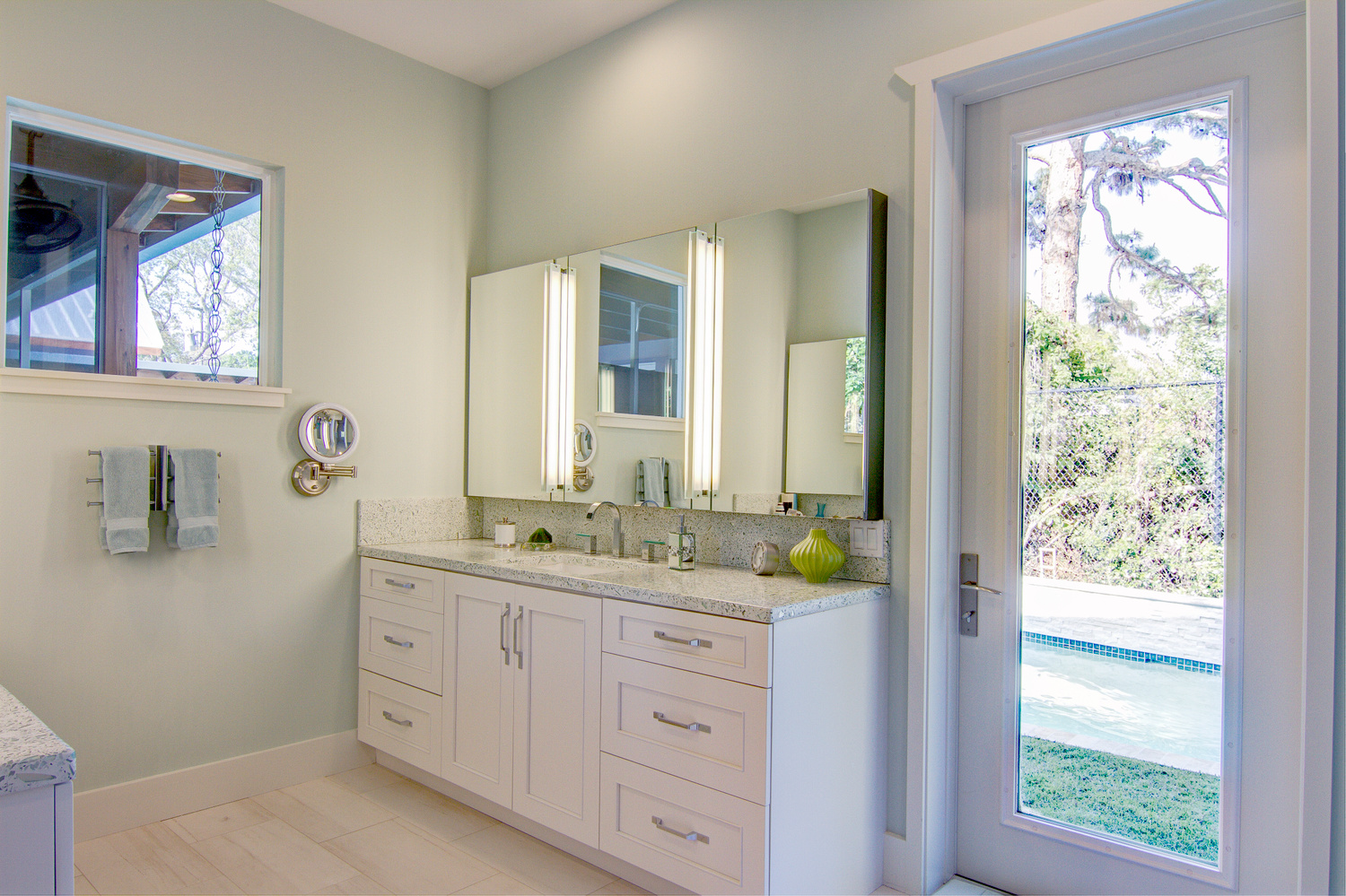 60-001 I Master Bath.jpg