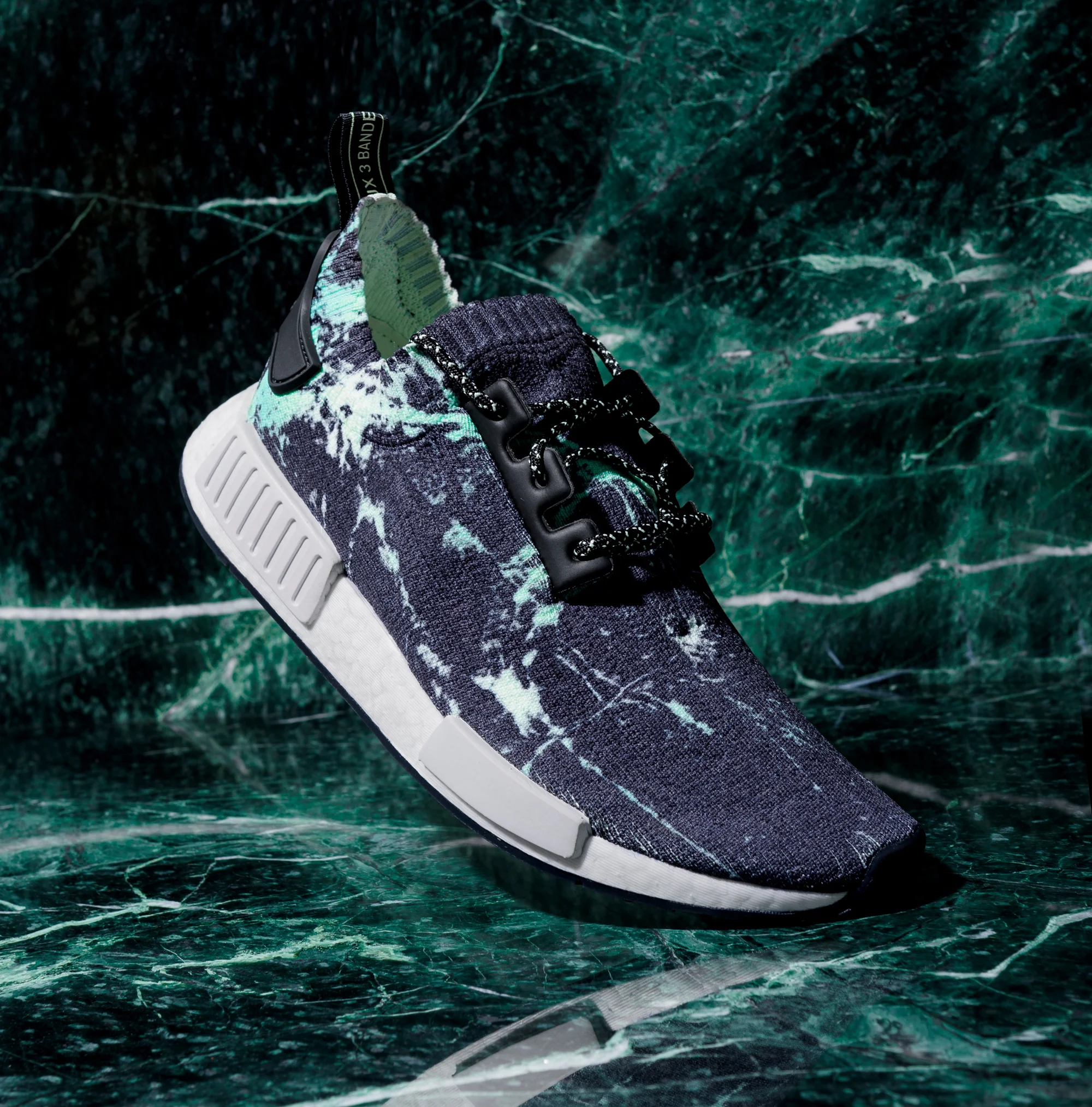 nmd r1 pk green marble