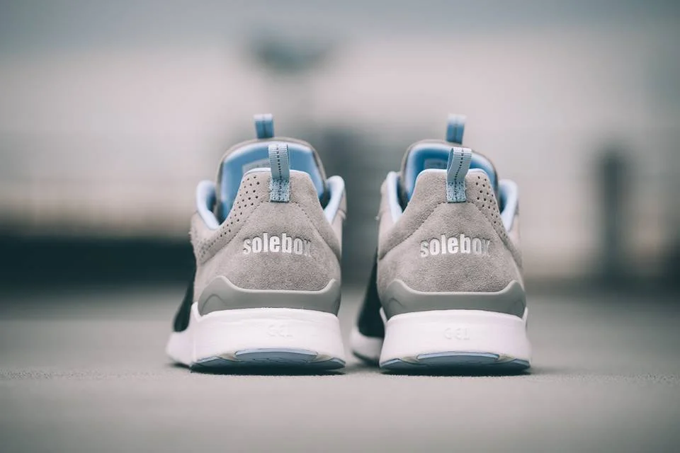 solebox-asics-gel-lyte-runner-blue-carpenter-bee-4.jpg