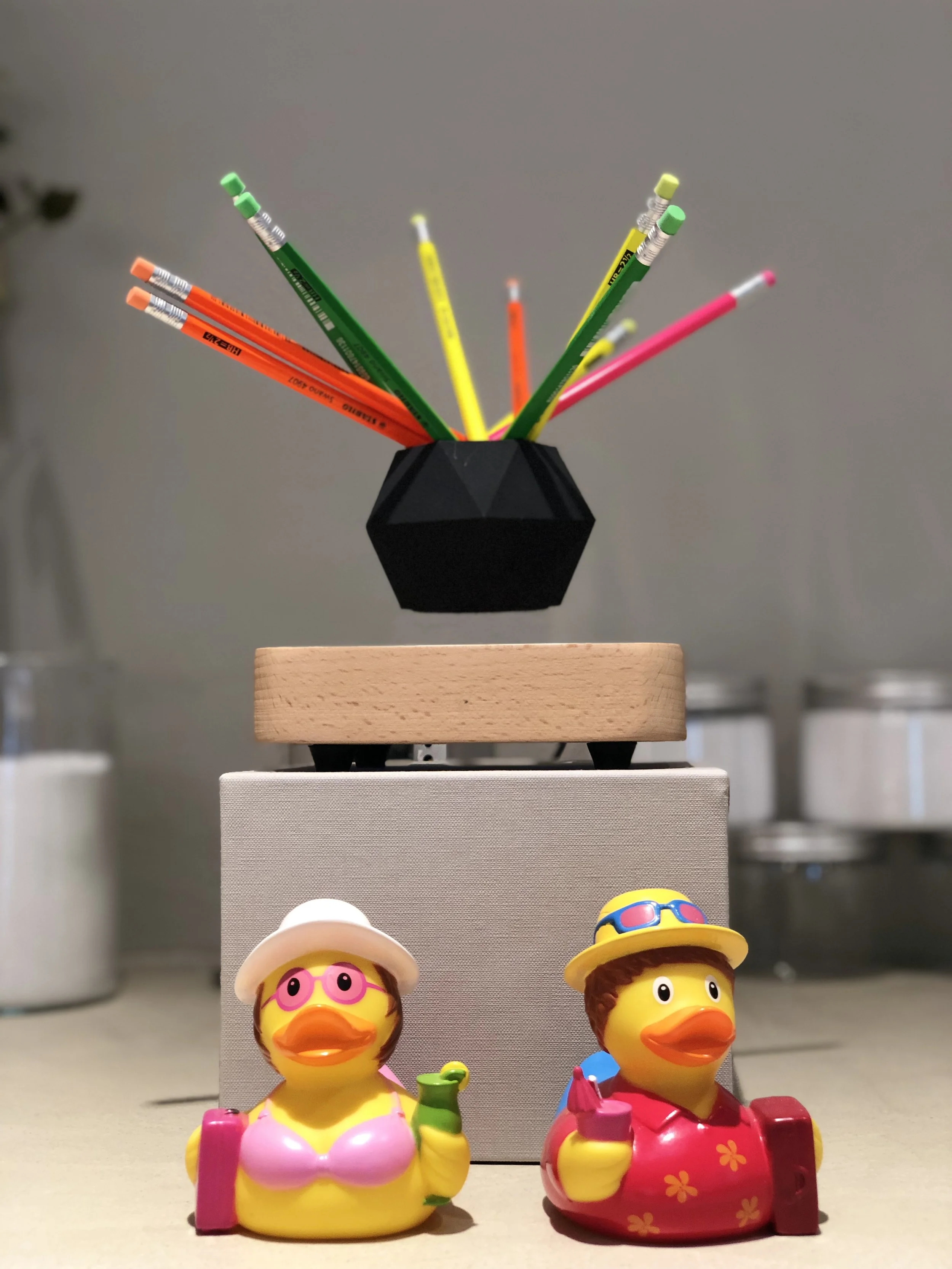 Floating Hub ...feel the force!