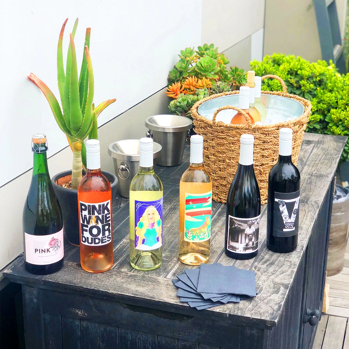 LadyfolkStudio-DateNightVIP-brunch-date-wine.jpg