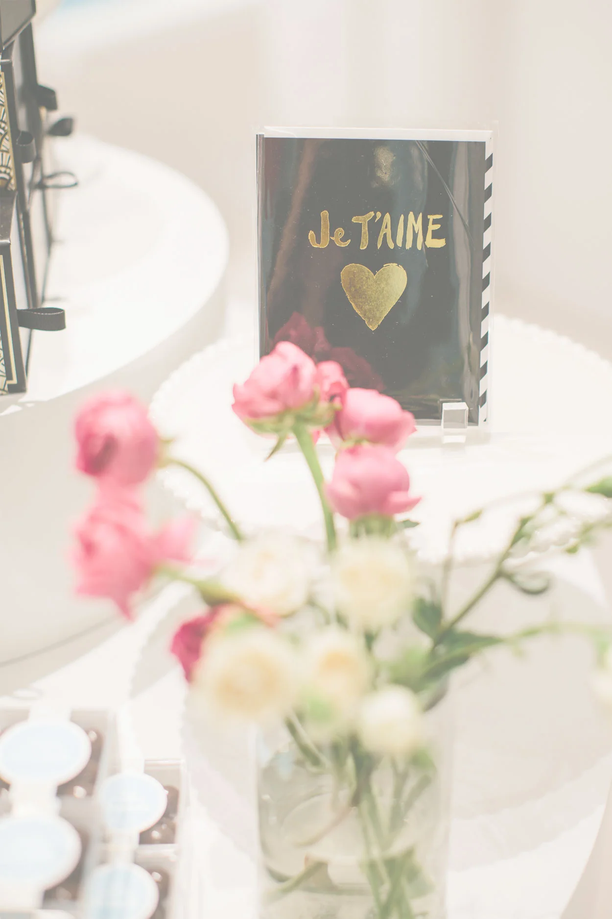 SUGARFINA + MSTARR VALENTINE'S DAY MORE BELOW / PHOTOGRAPHY BY / LINDSAY HITE OF READYLUCK THANK YOU TO / WILDFOLK STUDIO BENEFIT COSMETICS AS SEEN ON / STYLE ME PRETTY LIVING