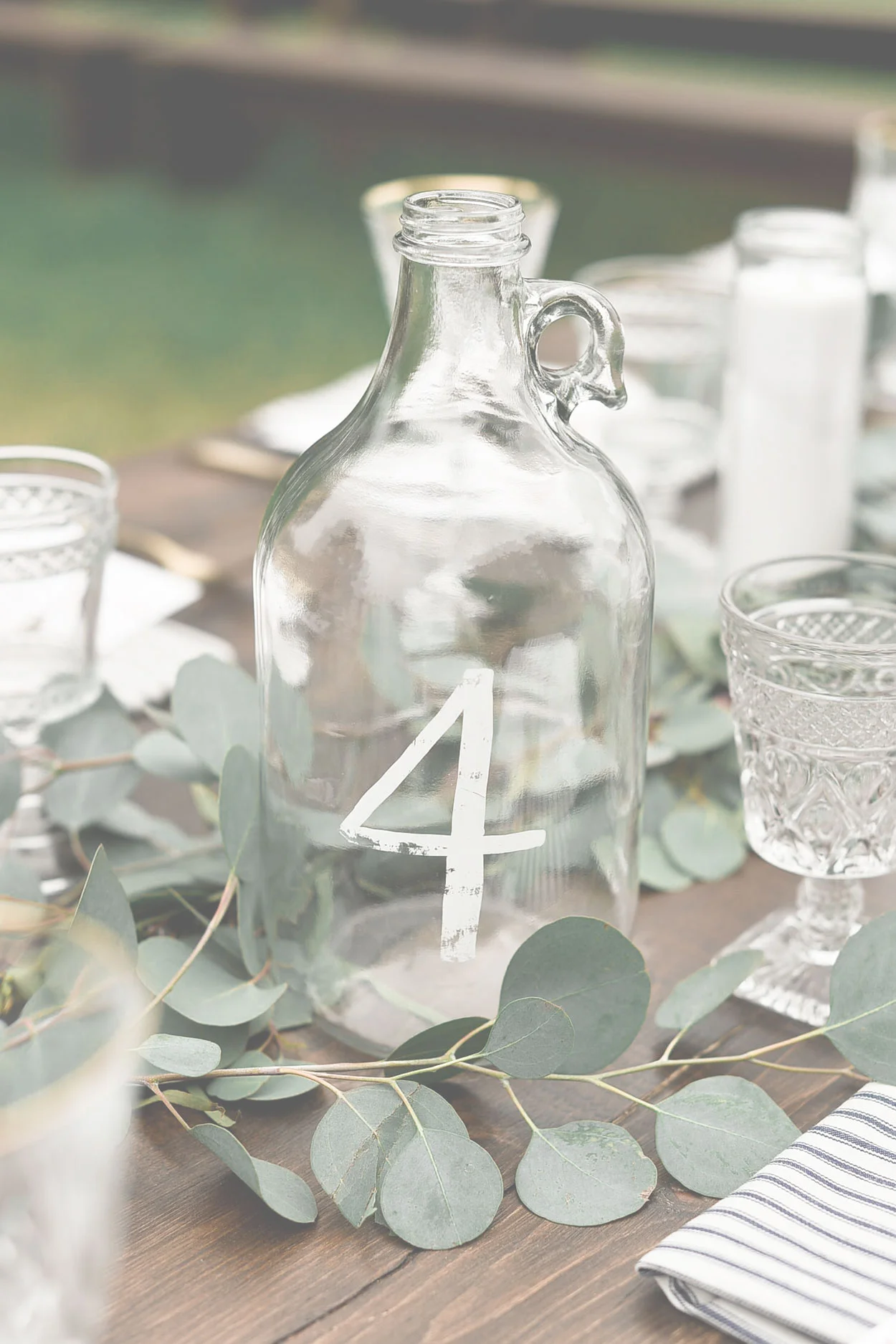 DANIELLE + MARCUS WALTHAM, MASSACHUSETTS MORE BELOW / THE VISION / WHIMSICAL GARDEN PARTY FOOD TRUCK FUN SEASONAL VIBRANCE PHOTOGRAPHY BY / FAT ORANGE CAT STUDIO THANK YOU TO / LUNA MOSS BORROWED BLU BOSTON RUSTIC WEDDING RENTALS LI WARDIAN GORE PLACE AS SEEN ON / 100 LAYER CAKE