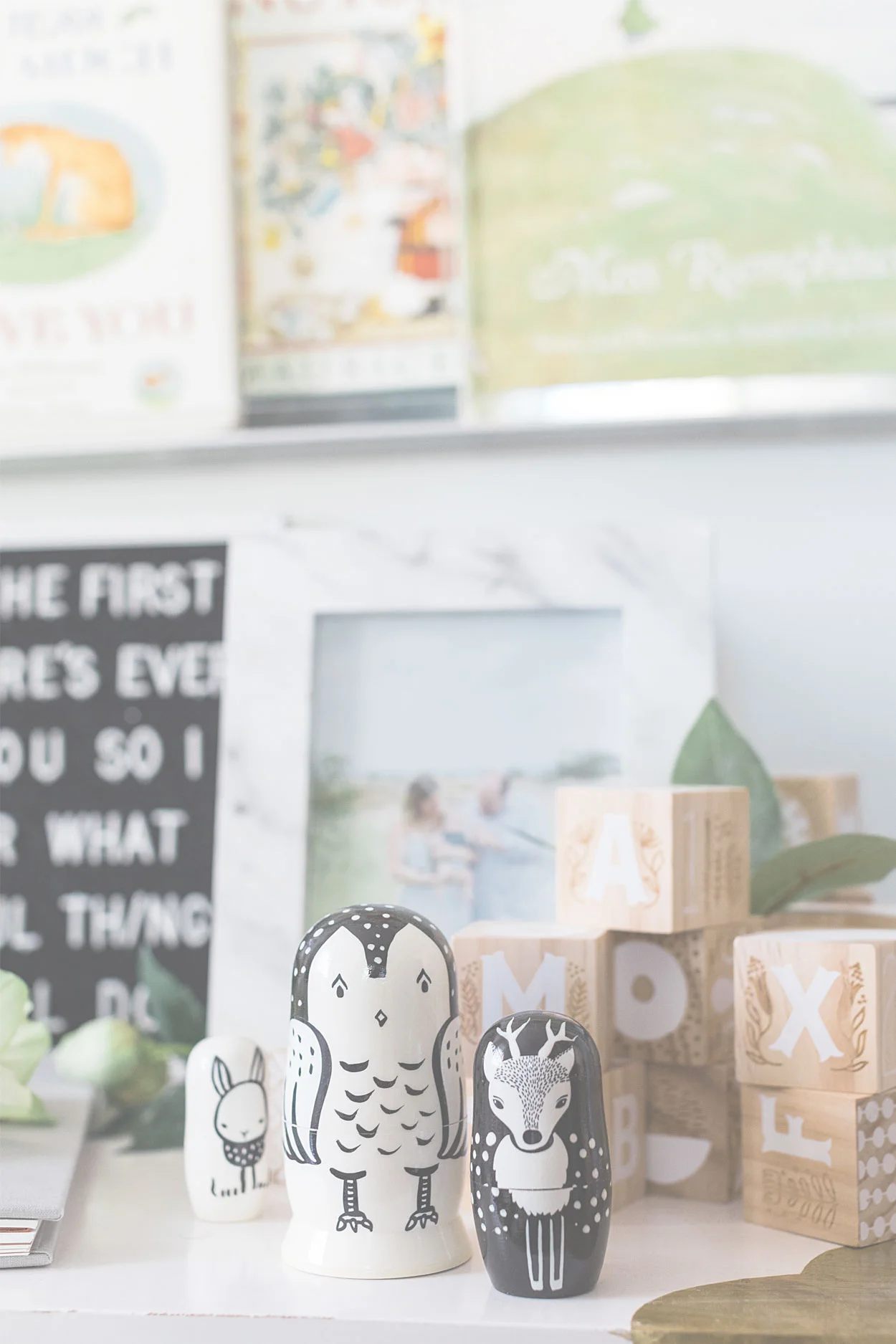 HOME TOUR + FEATURE INTERVIEW GLITTER GUIDE PHOTOGRAPHY BY / JOYELLE WEST