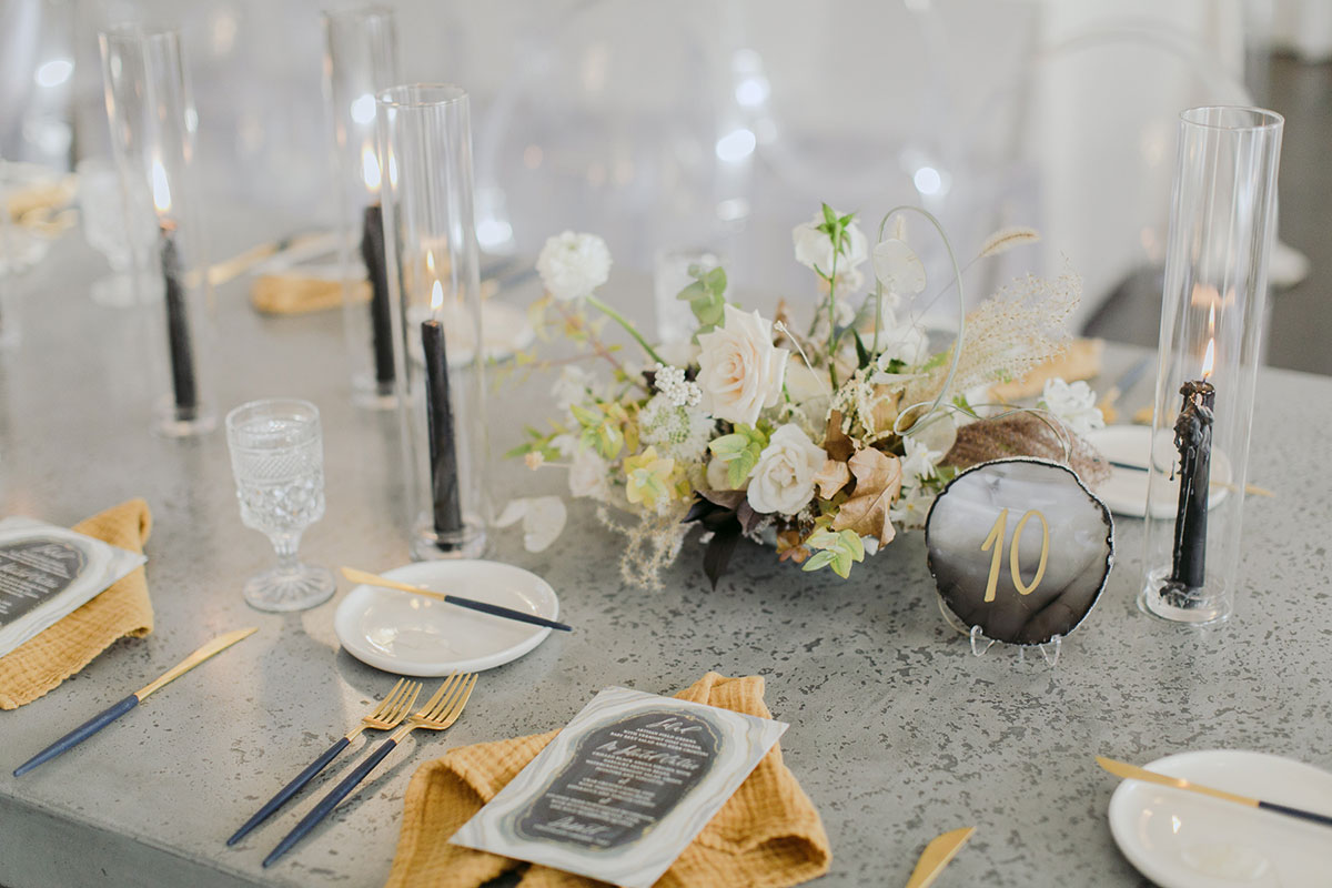 NEWPORT ORGANIC CONTEMPORARY WEDDING by Boston based designer mStarr design