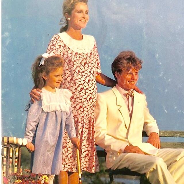 Flashback : One of my first Foto shoots: Saks Fifth Ave Father&rsquo;s Day shoot 80&rsquo;s📸 with super models @janegill24 @katecaffrey and john weidemann #jadealbertphotography #wainscottbeach #happyfathersday2020 #clickmodels #saksfifthavenue #