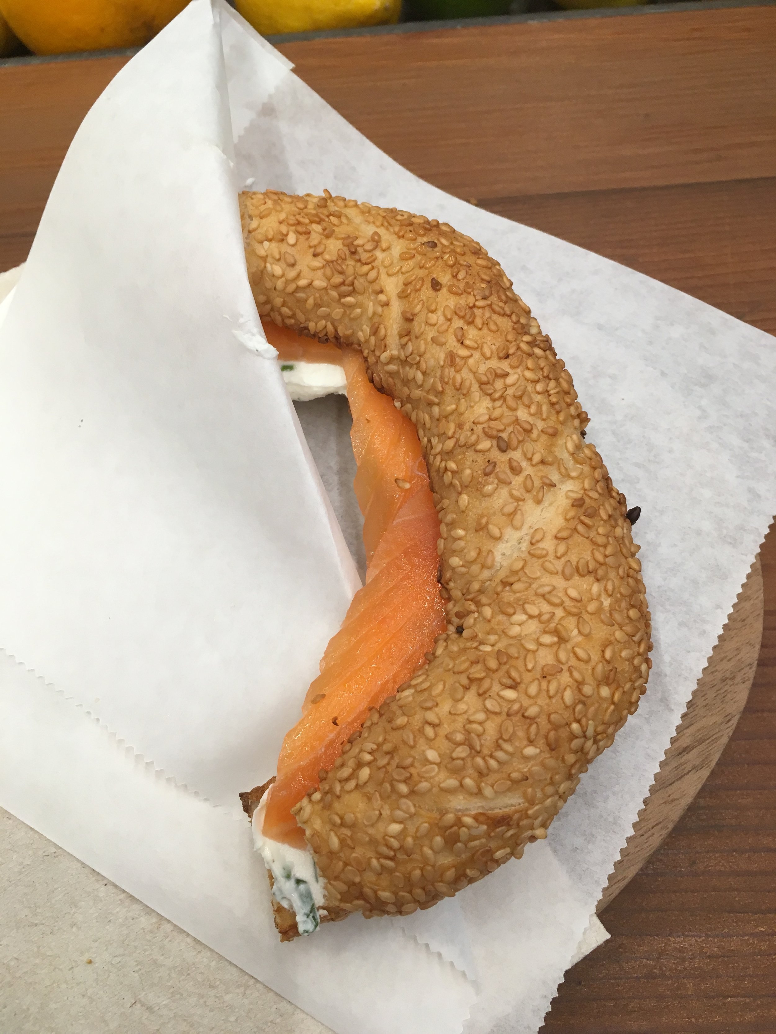 Smoked salmon & labne simit