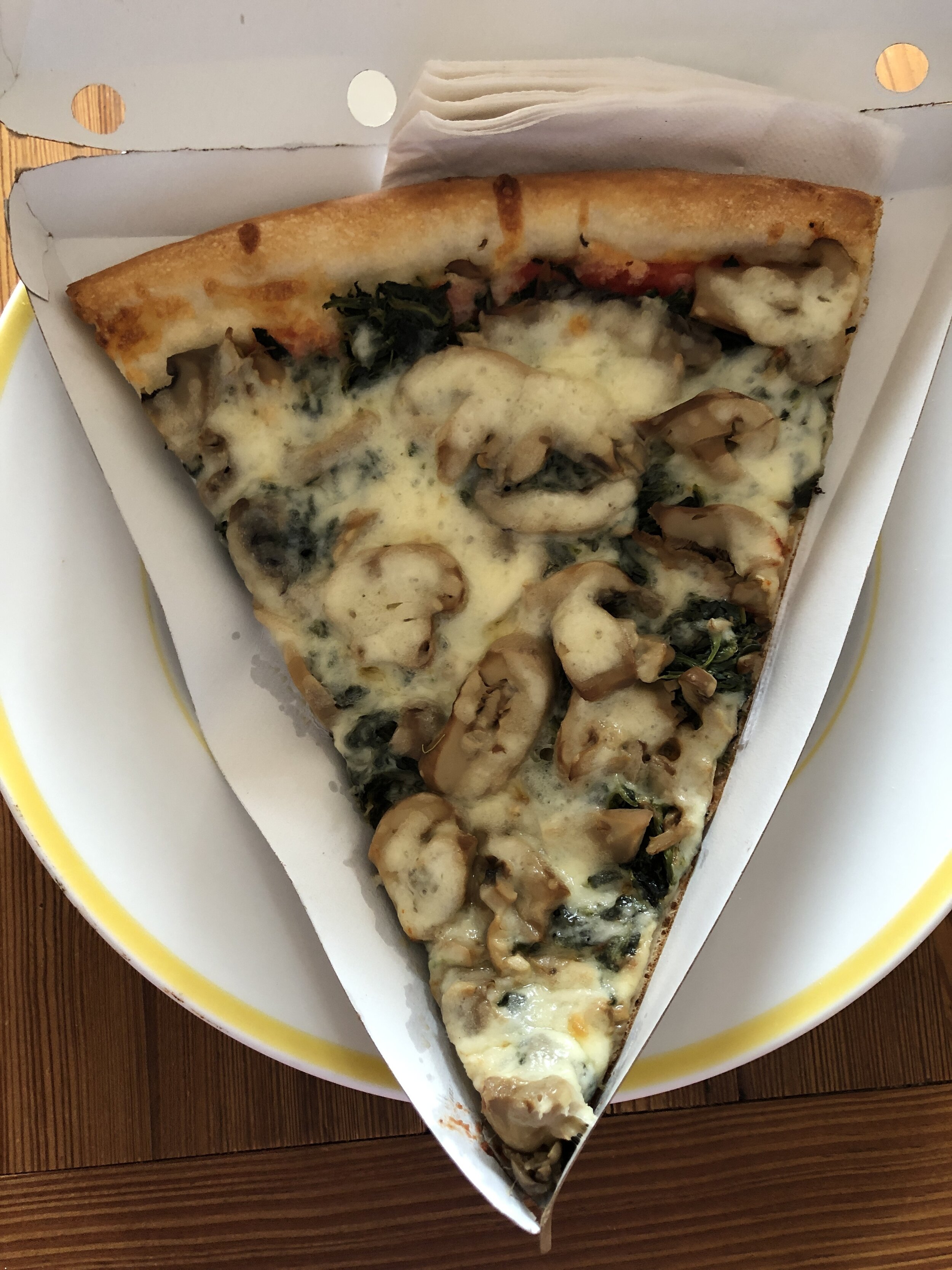 Spinach, mushrooms and mozz!