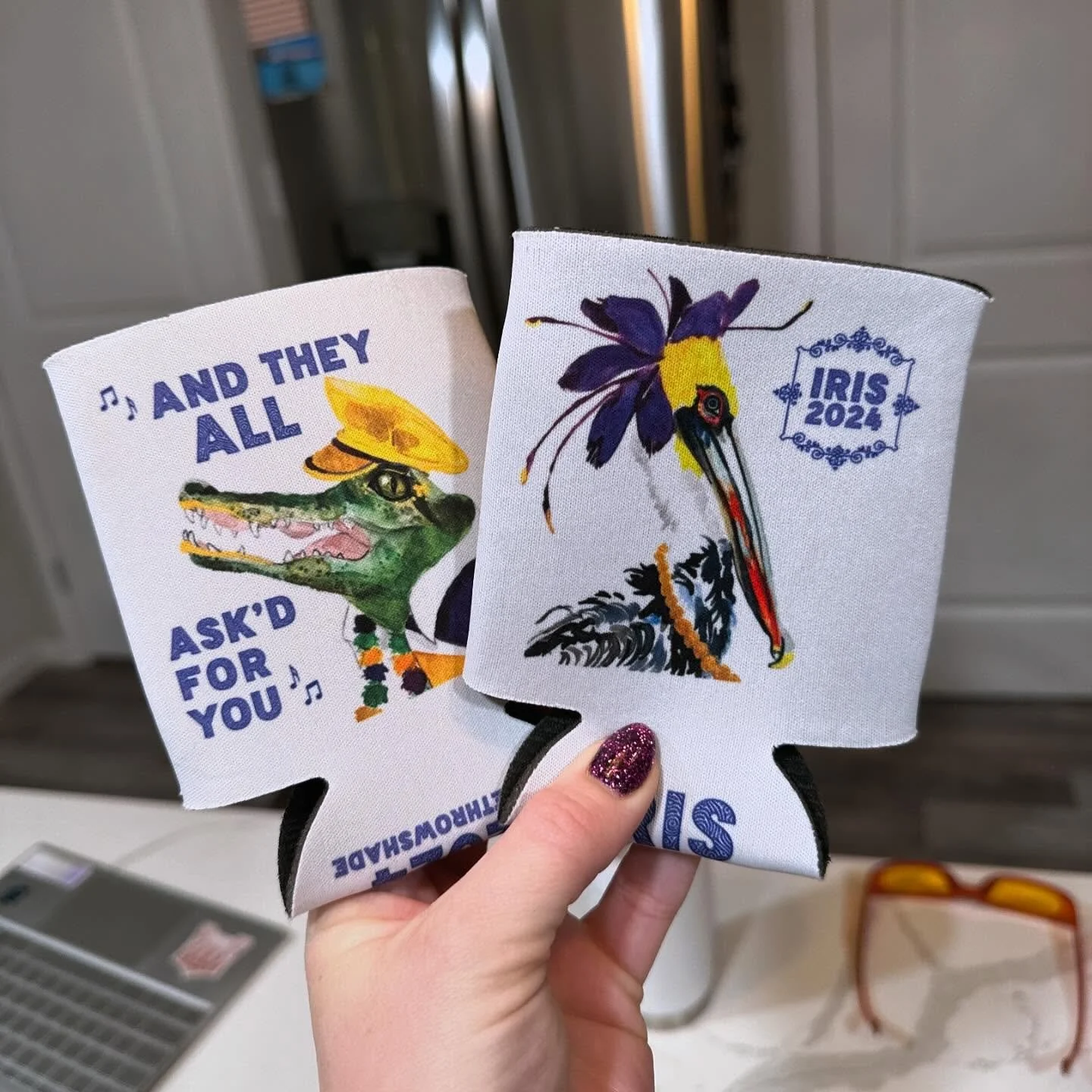 Happy 2025!!!
💡💡💡 DID YOU KNOW 💡💡💡
Any of my watercolors can become custom invitations, cocktail napkins, koozies, archival prints and more with @shopperfectsettings @shopperfectpaper ! 2025 Mardi Gras designs to be released very soon, stay tun