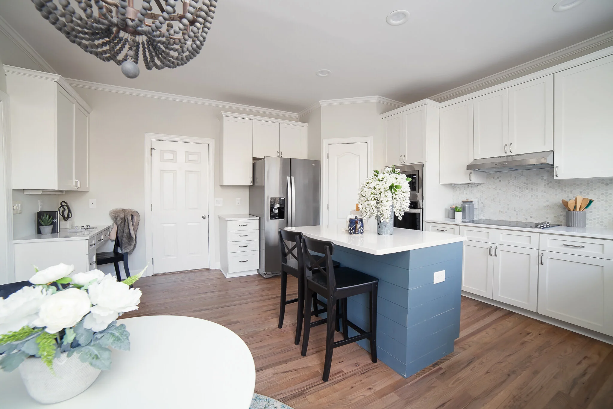 5701 Fairvista Dr-3.jpg