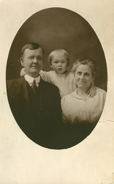 William, Maggie and Margaret Waterhouse Morgan