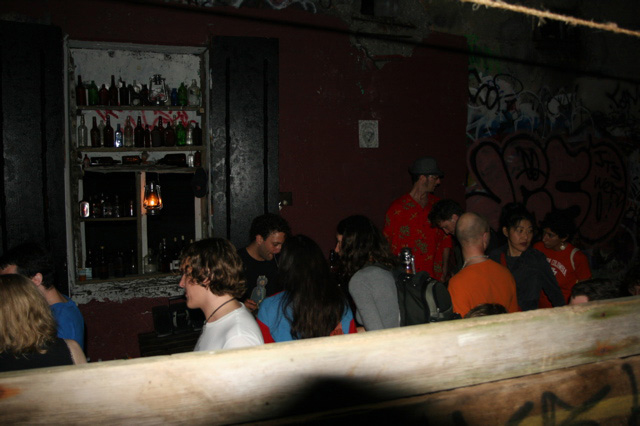 and the A LOT of people started to show up...