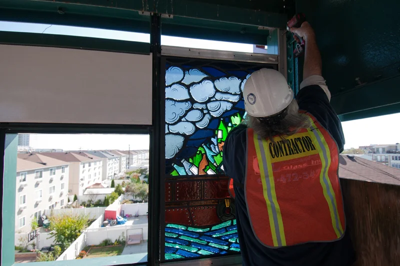 October 2011: Finally the panels are installed at Beach 98th Street Playland Station!