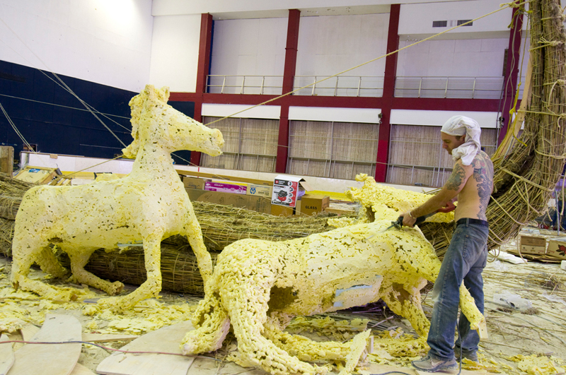  We found Styrofoam sculptures in the trash. 