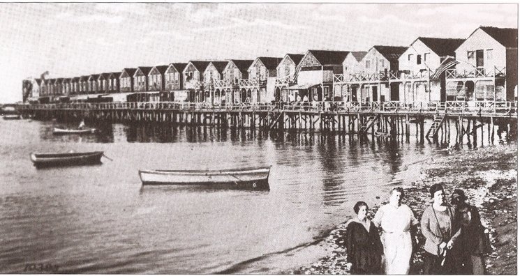  1912 Summer homes at Java Street (now Beach 84th Street) 