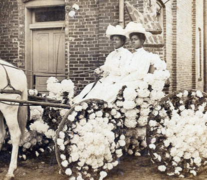 This photo from an early Houston celebration is featured in this article - http://www.ultimatehistoryproject.com/juneteenth-a-day-of-jubilation.html