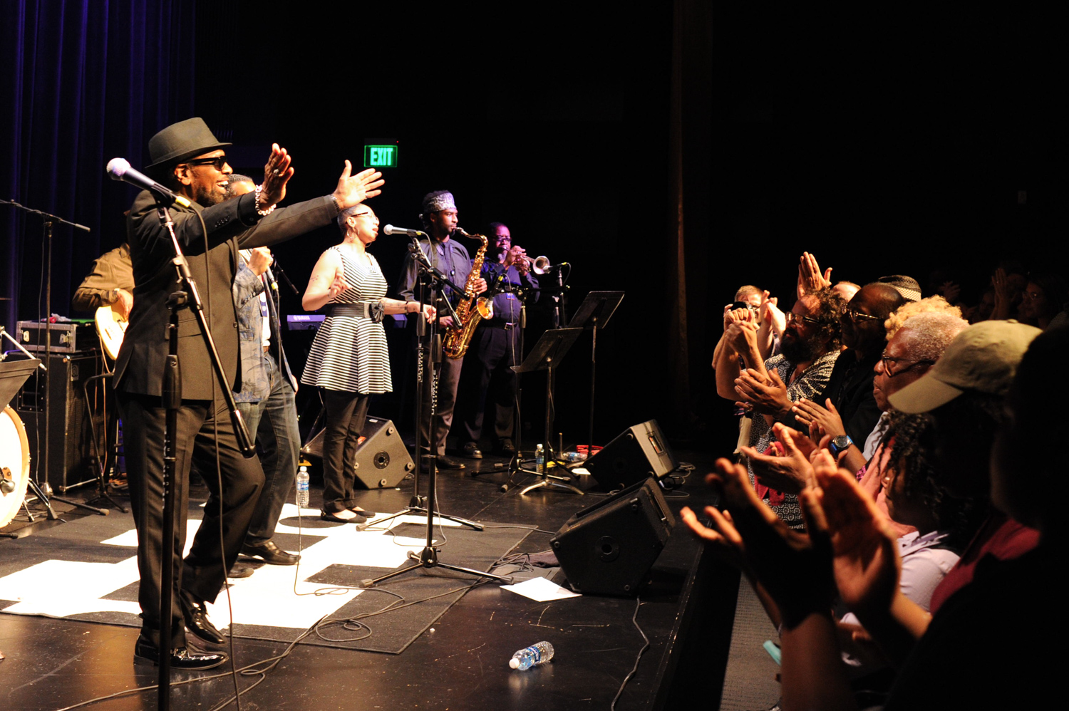 William Bell acknowledges the audience for their standing ovation following his performance.