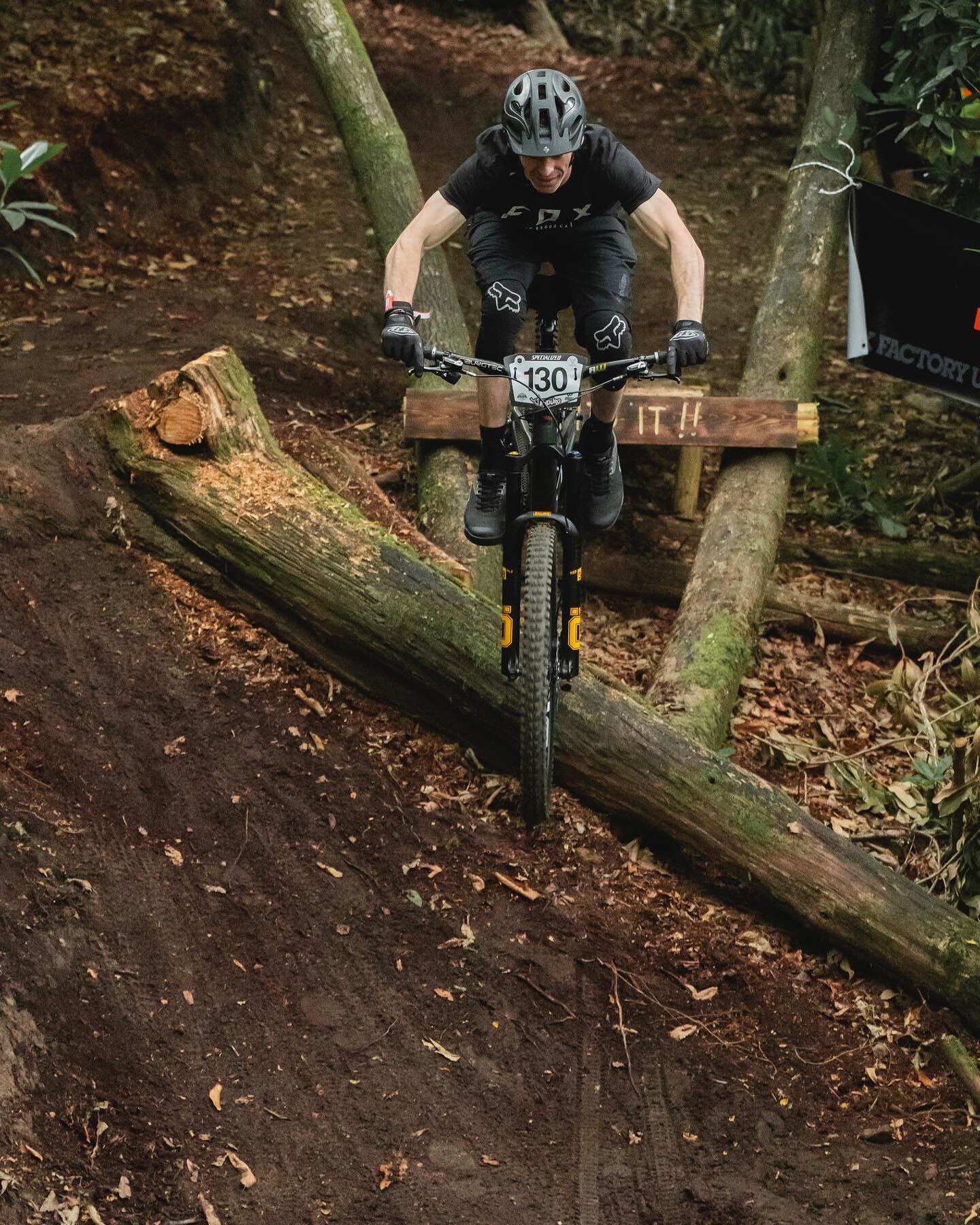 Great shots, poor subject&hellip; but finally got snapped by @roofowler 🙏 (pic 1)
Pics 2-5 by @anitagellatly @hurtwood_enduro @hurtwood_inn