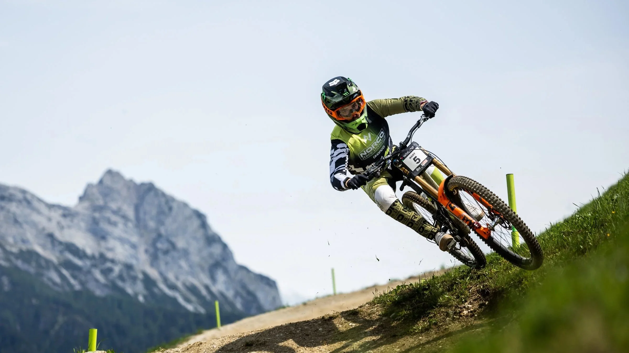 Danny Hart - Won't Sit Down