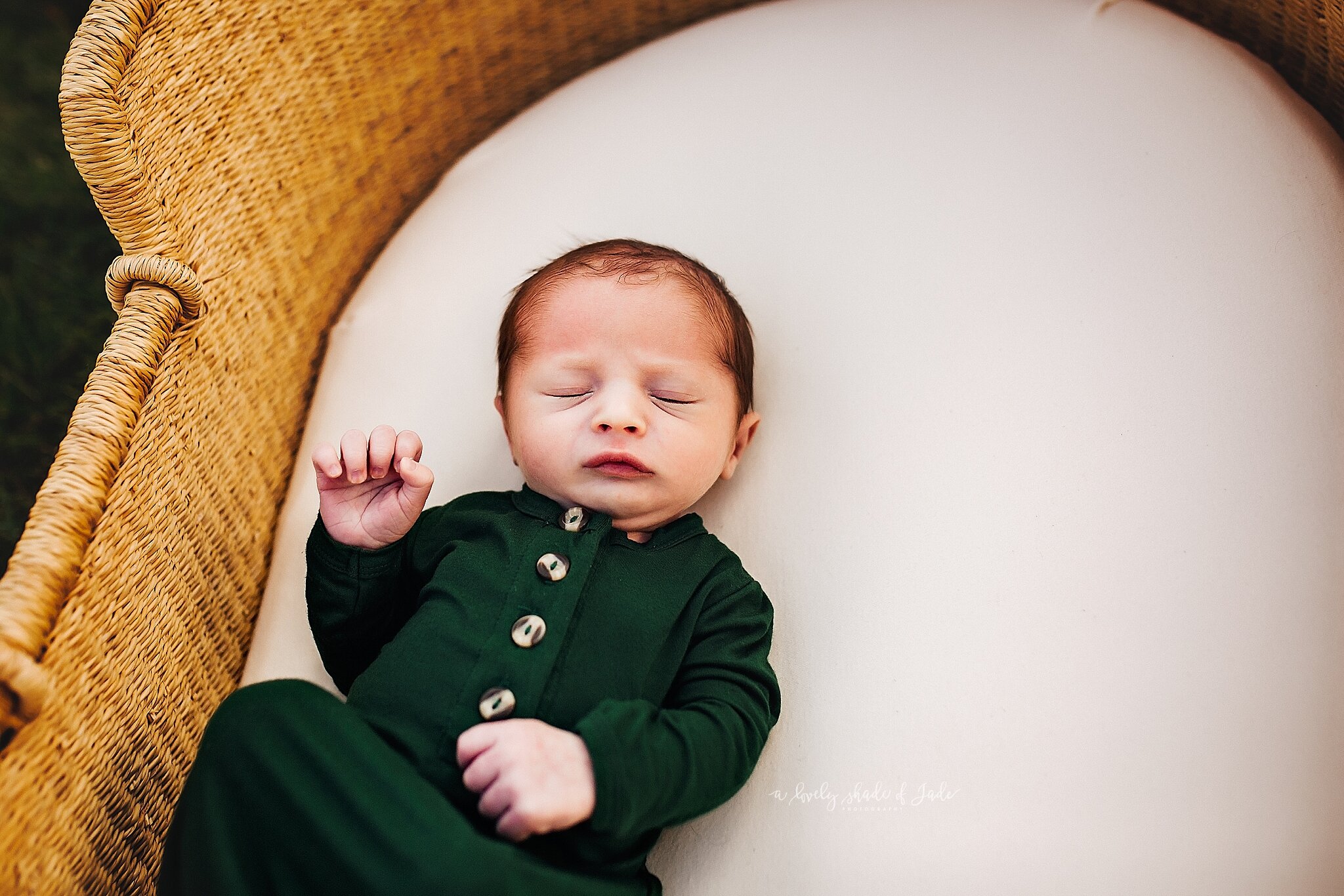 Outdoor Lifestlye Newborn Photography Session New Jersey_0004.jpg