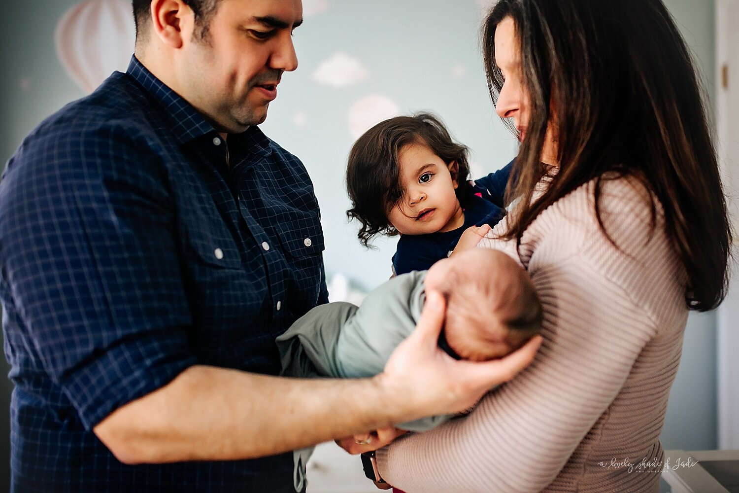 Lifestyle_In_Home_Newborn_Photography_Baby_Alessia_0015.jpg