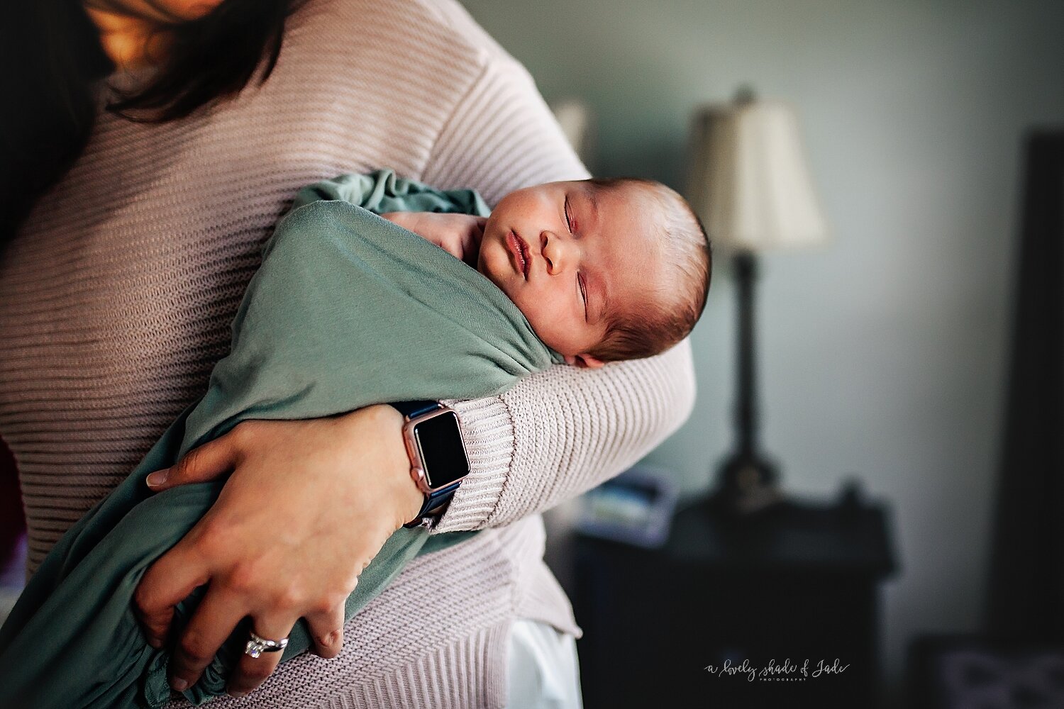 Lifestyle_In_Home_Newborn_Photography_Baby_Alessia_0020.jpg