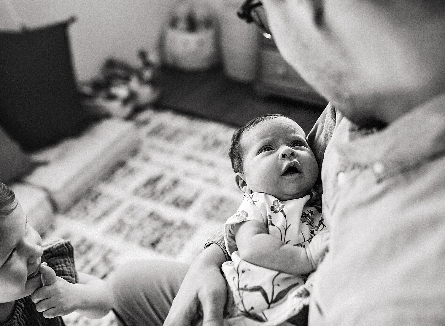 In_Home_Lifestyle_Newborn_Session_NJ_Photographer_0000.jpg