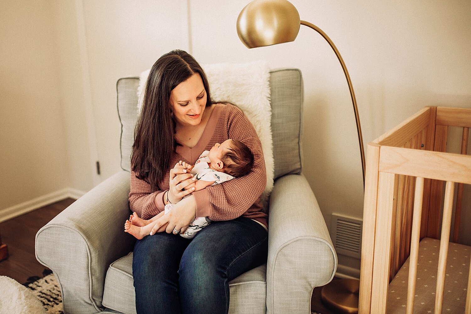 In_Home_Lifestyle_Newborn_Session_NJ_Photographer_0013.jpg