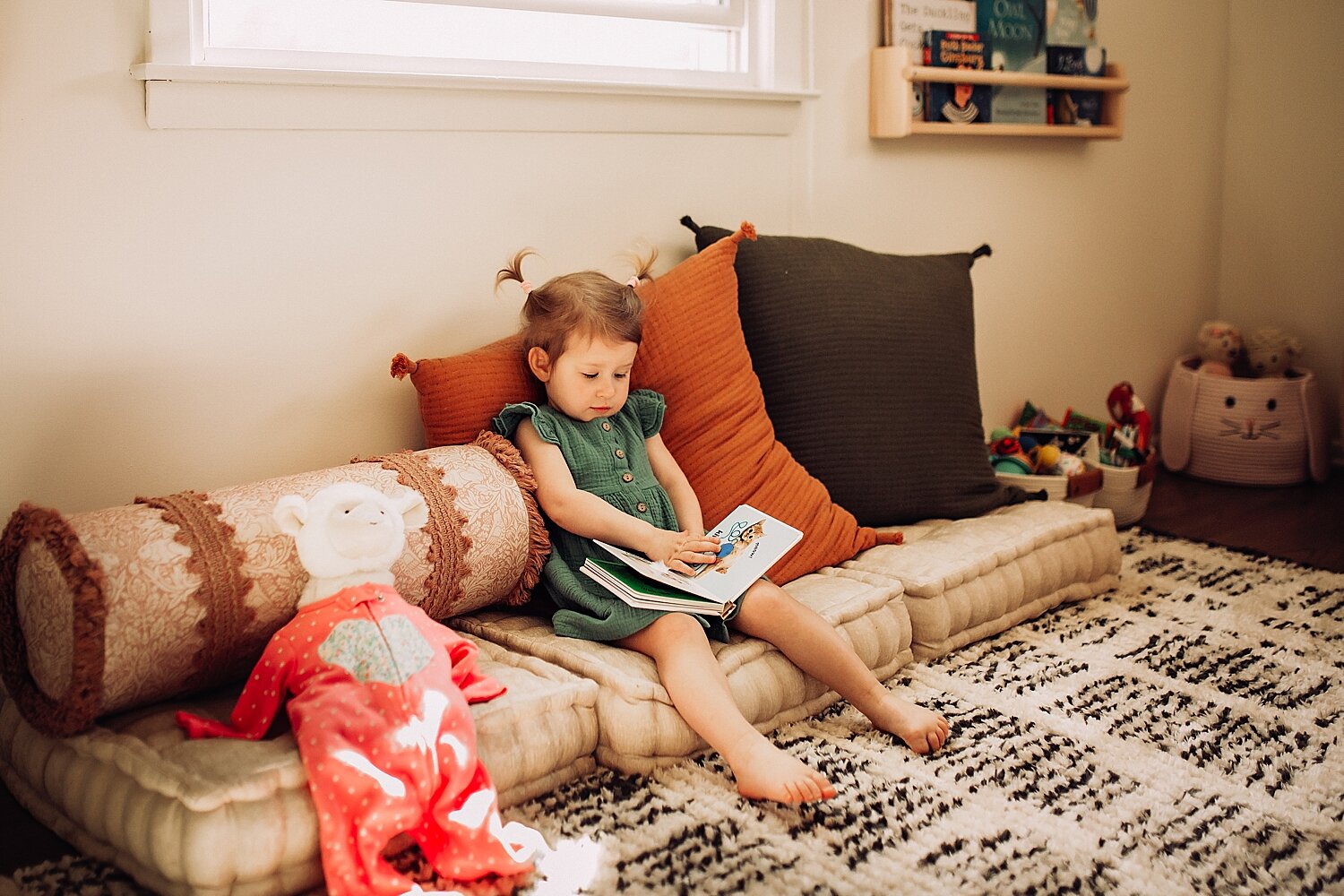 In_Home_Lifestyle_Newborn_Session_NJ_Photographer_0025.jpg