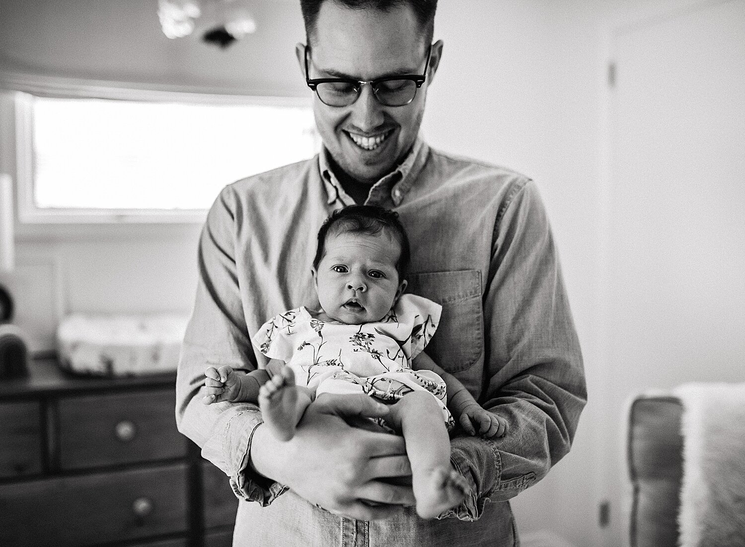 In_Home_Lifestyle_Newborn_Session_NJ_Photographer_0037.jpg