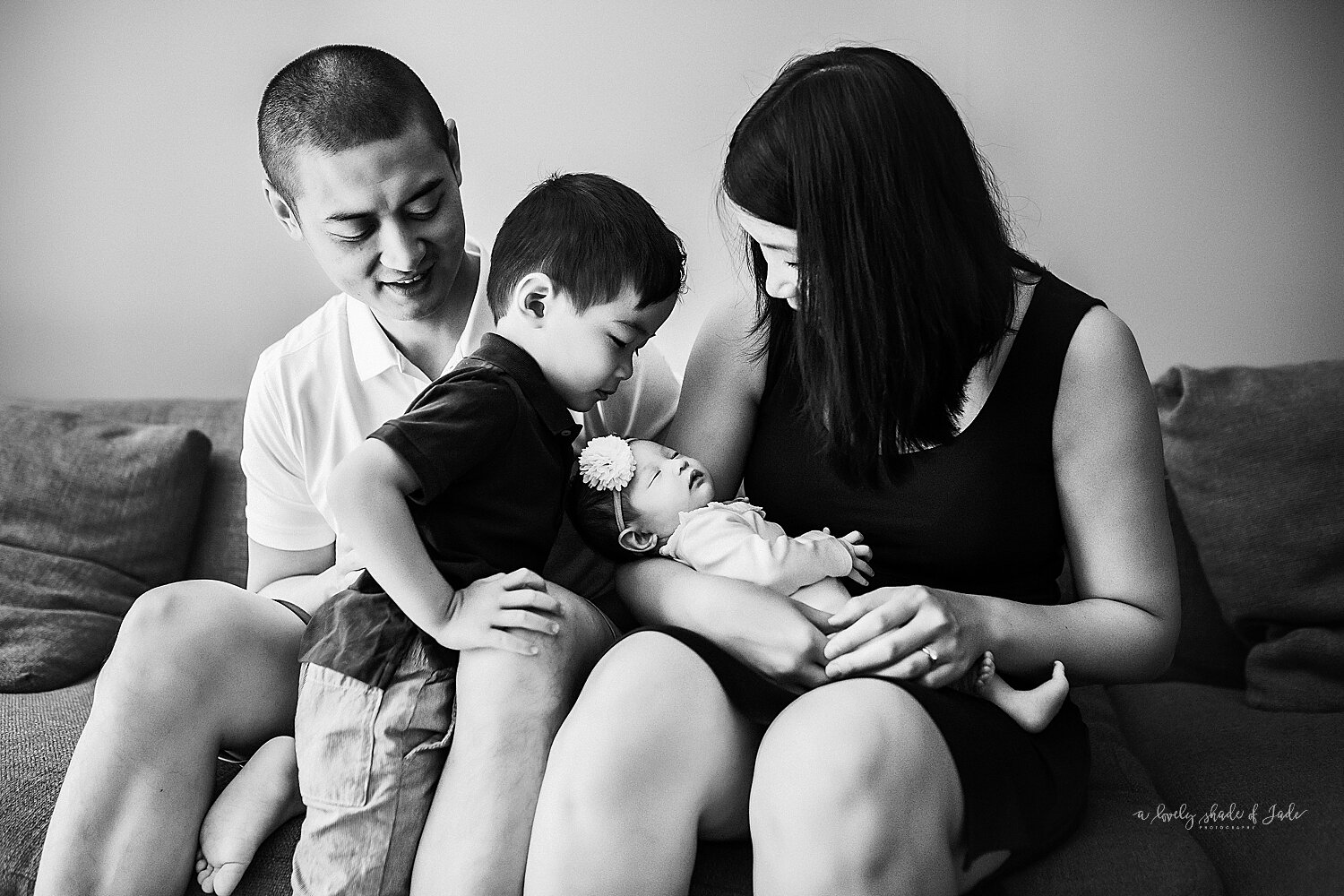 Hong_Family_In_Home_Lifestyle_Newborn_Photos_Jersey_City_NJ_Photographer_0001.jpg