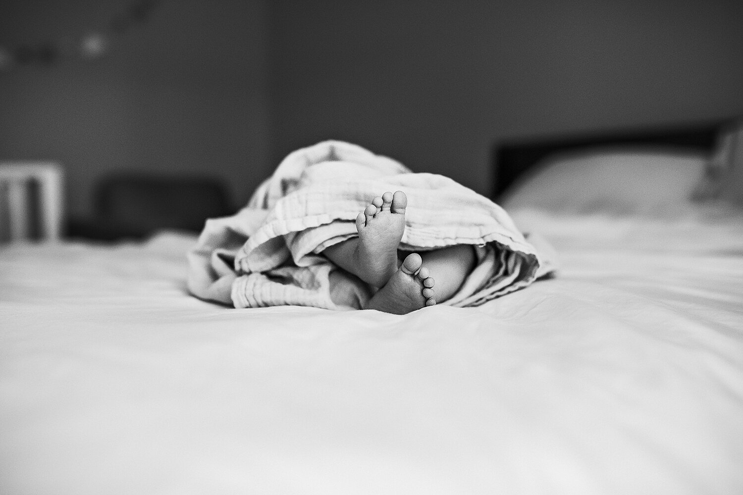 Hong_Family_In_Home_Lifestyle_Newborn_Photos_Jersey_City_NJ_Photographer_0042.jpg