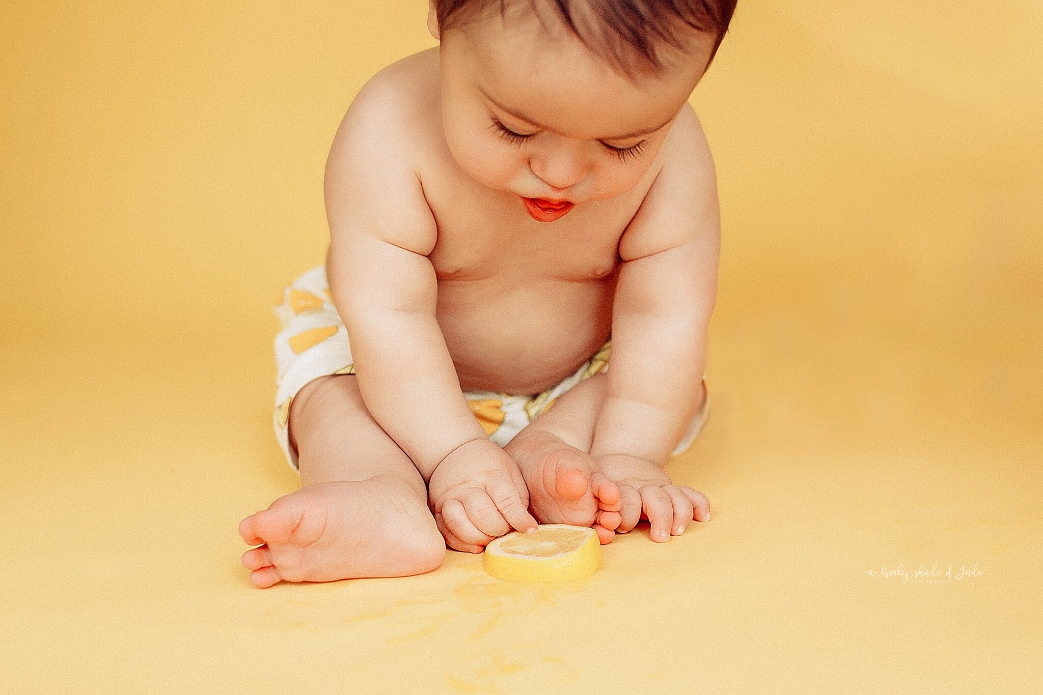 Easy-Peasy-Lemon-Squeezy-Infant-Photos_0009.jpg