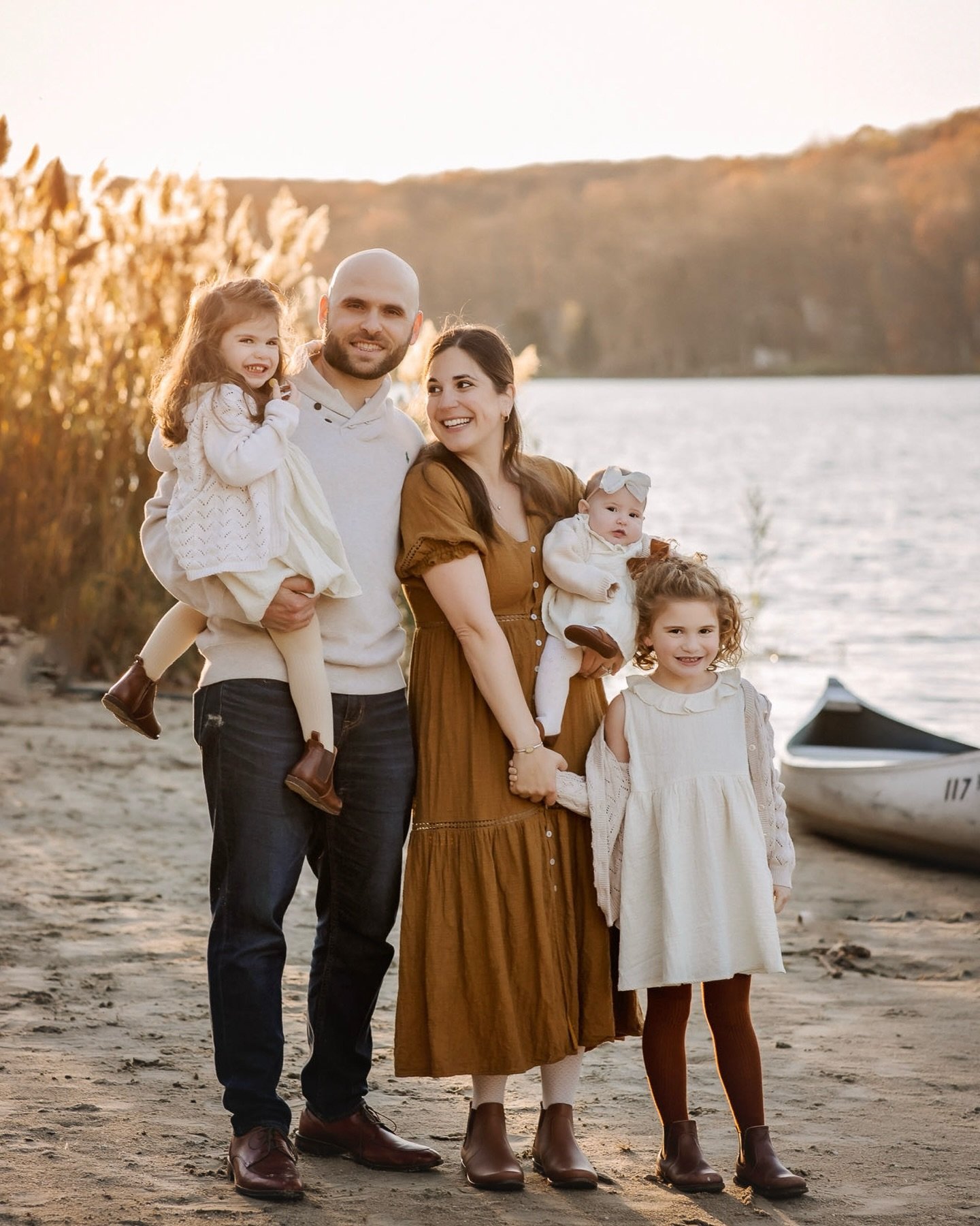 Welcoming the sweetest addition to this beautiful girl gang&mdash;plus one proud and very outnumbered dad! Who remembers the last photo of them from the Summer? 😂 Fun time spending a gorgeous fall eve with them, getting to meet their sweet Eva, capt