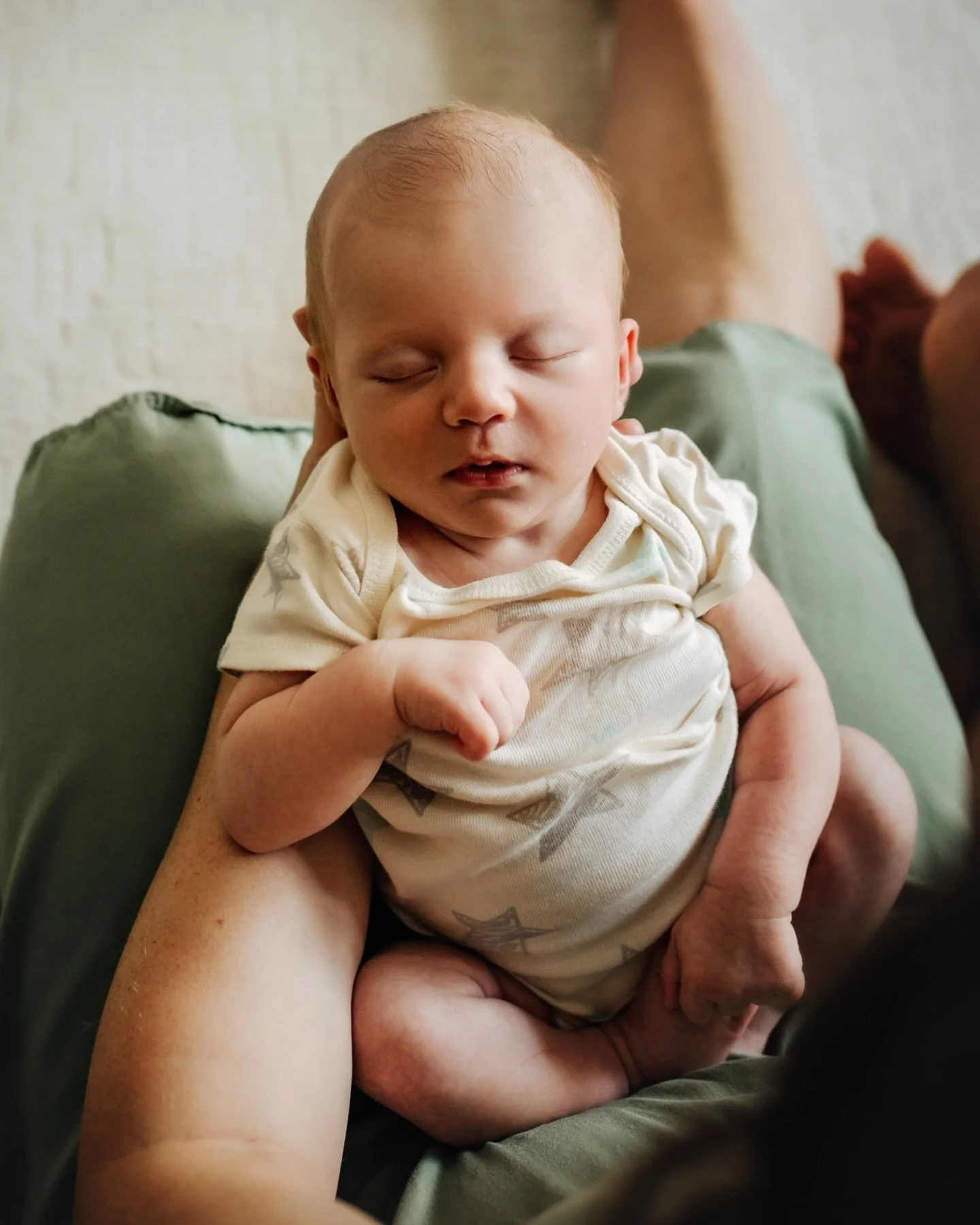 From the warm golden light of their maternity session a couple months back to quiet snuggly nursery moments 💛

So grateful to be invited back to capture another chapter of their story. ✨

#newbornsession #lifestylephotography #morristownnjphotograph