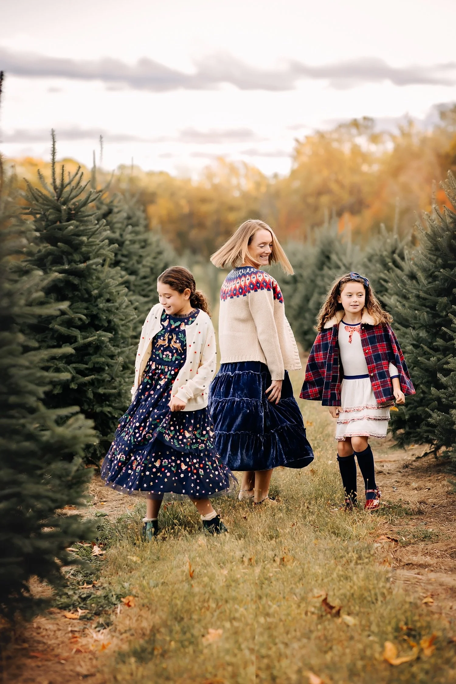 Christmas Tree Farm Minis 2025 | Hidden Pond Tree Farm | Mendham NJ Photographer