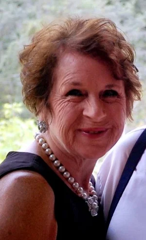 Kathy Compton.jpg