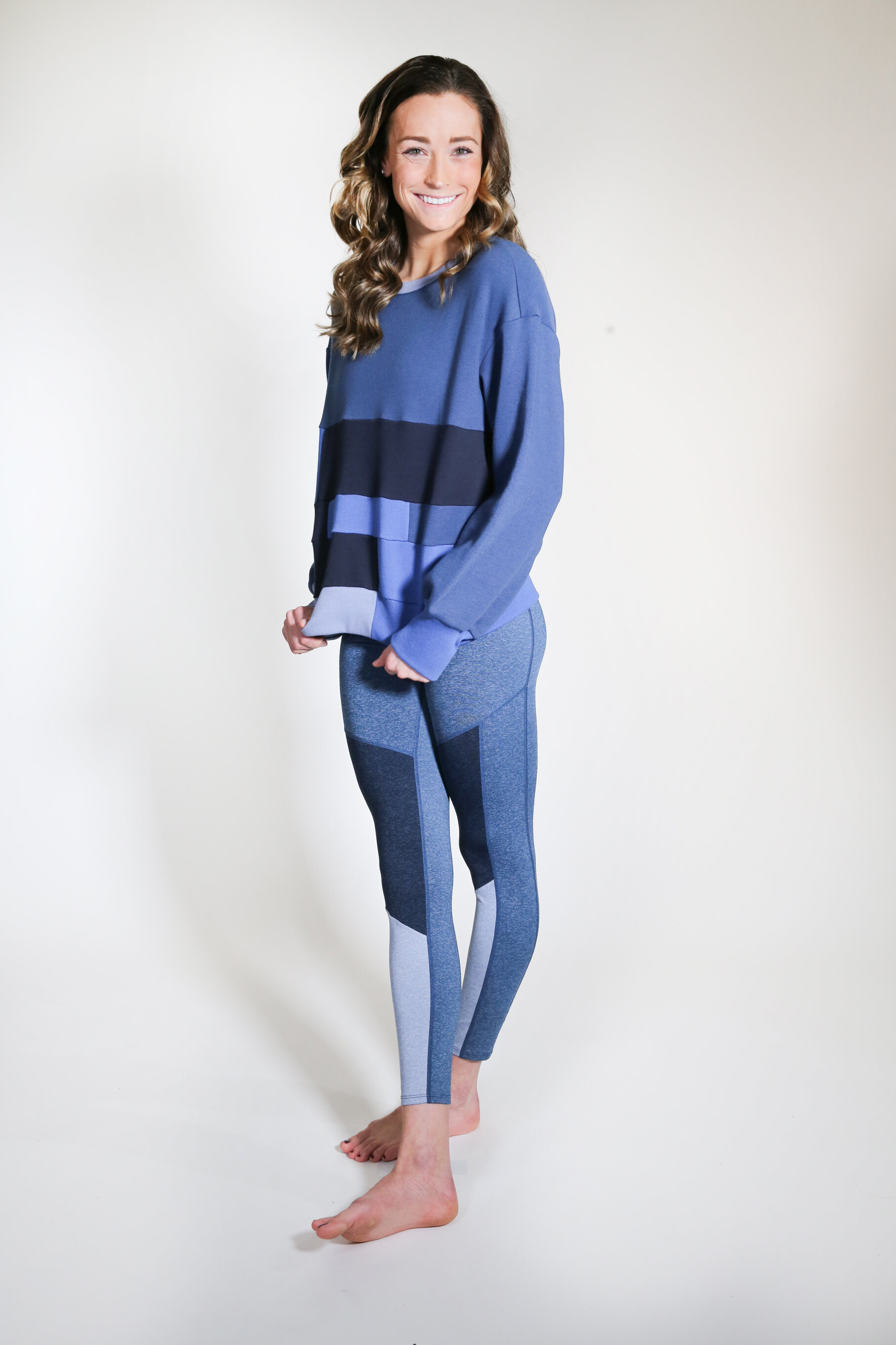 Look05_LudlowCrew_PrryBra_KerrLegging_Side02.jpg
